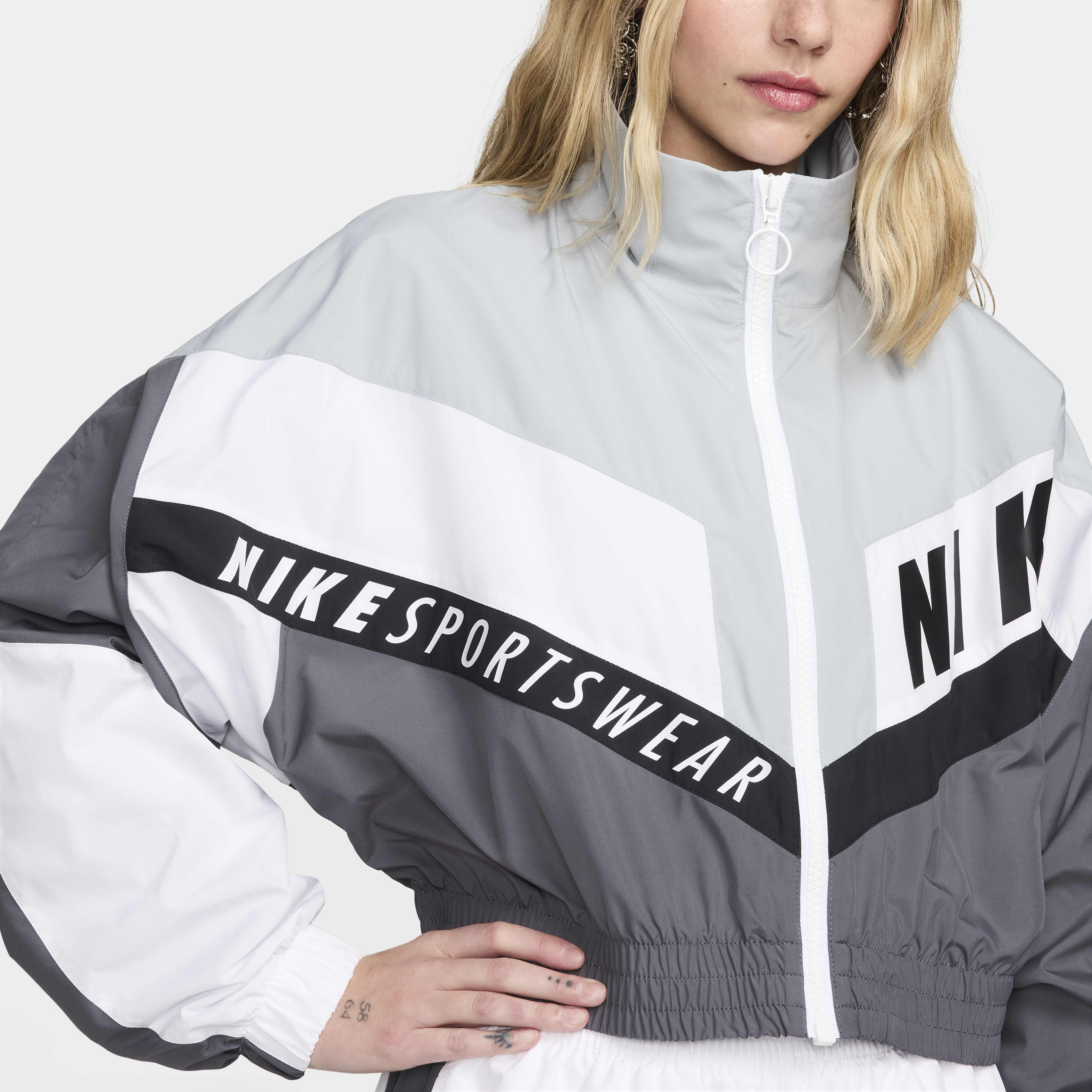 نايكي سبورتسوير image number 5