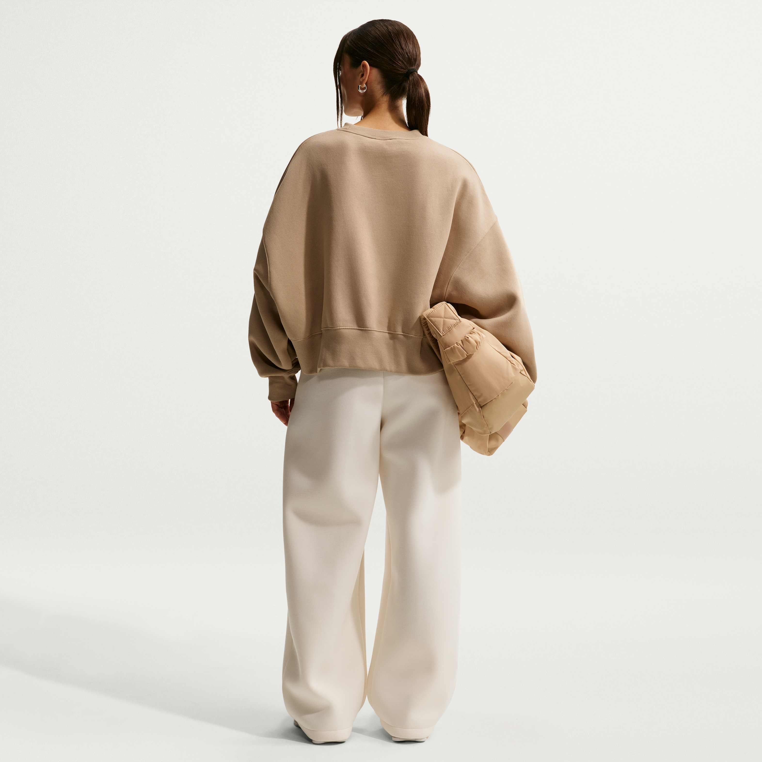 نايكي سبورتسوير فينيكس فليس image number 4