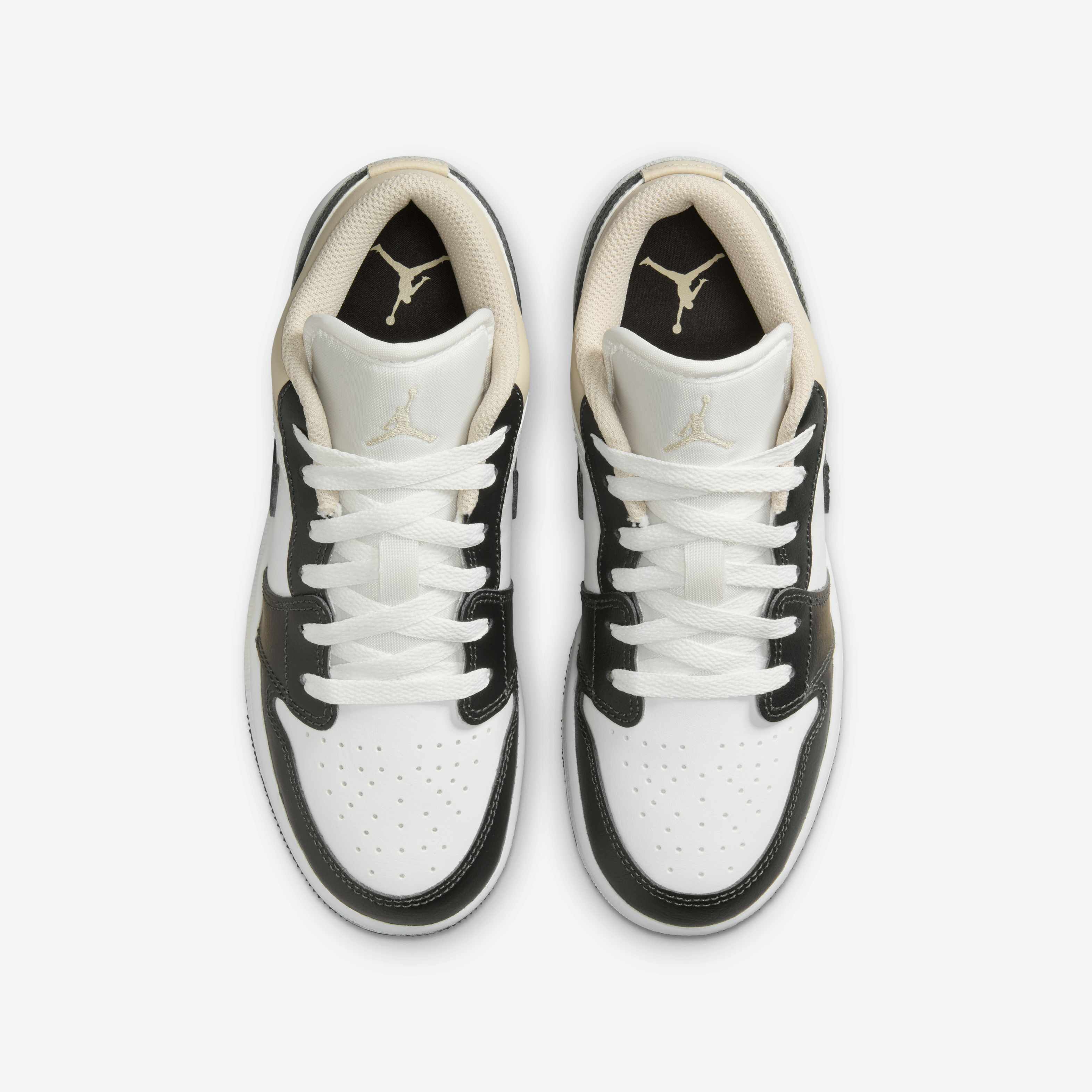 اير جوردن 1 لو image number 3