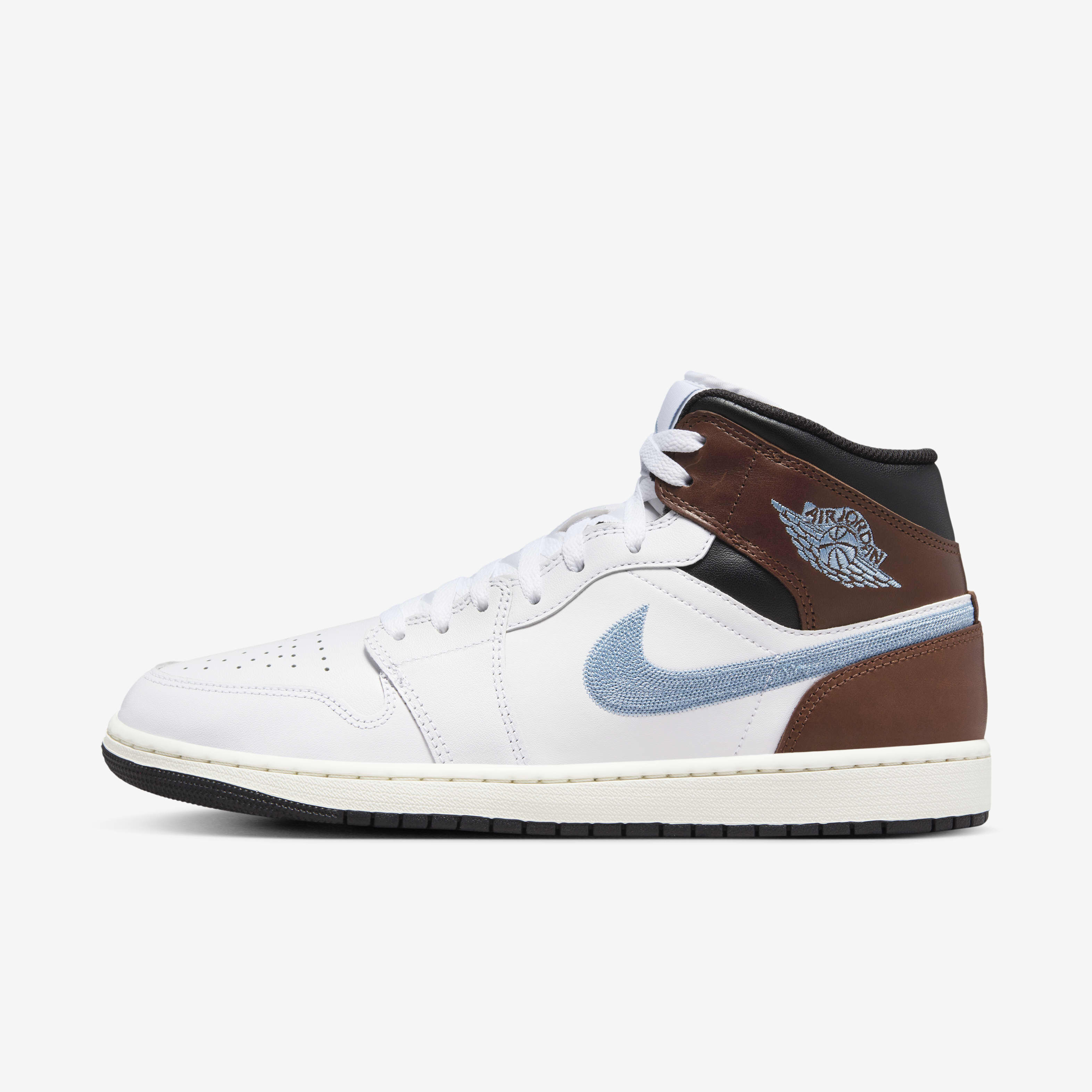 Buy Air Jordan 1 Mid SE Men s Shoes Nike Kuwait Official