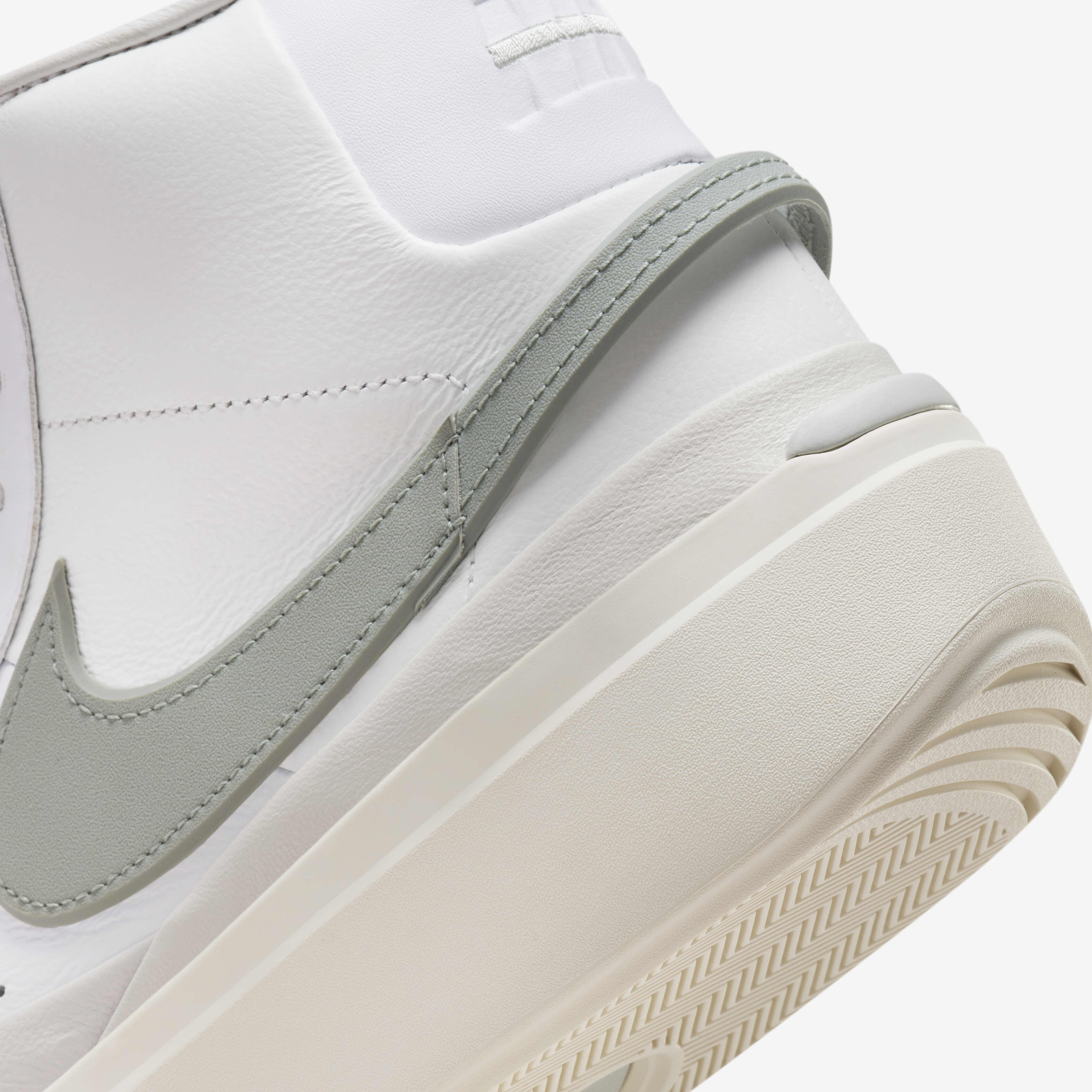 Nike Blazer Phantom Mid image number 7