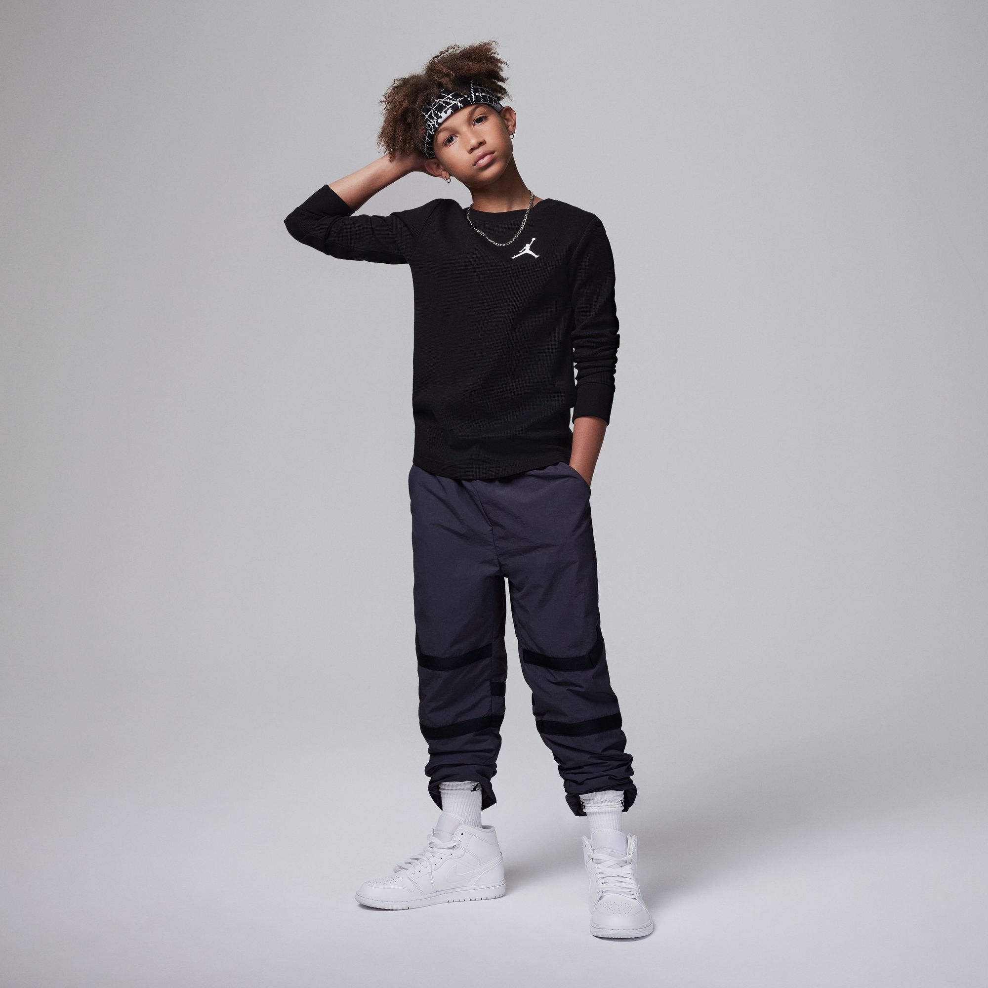 تيشيرت بأكمام طويلة بنسيج وافل جوردن MJ ايسنشالز image number 2