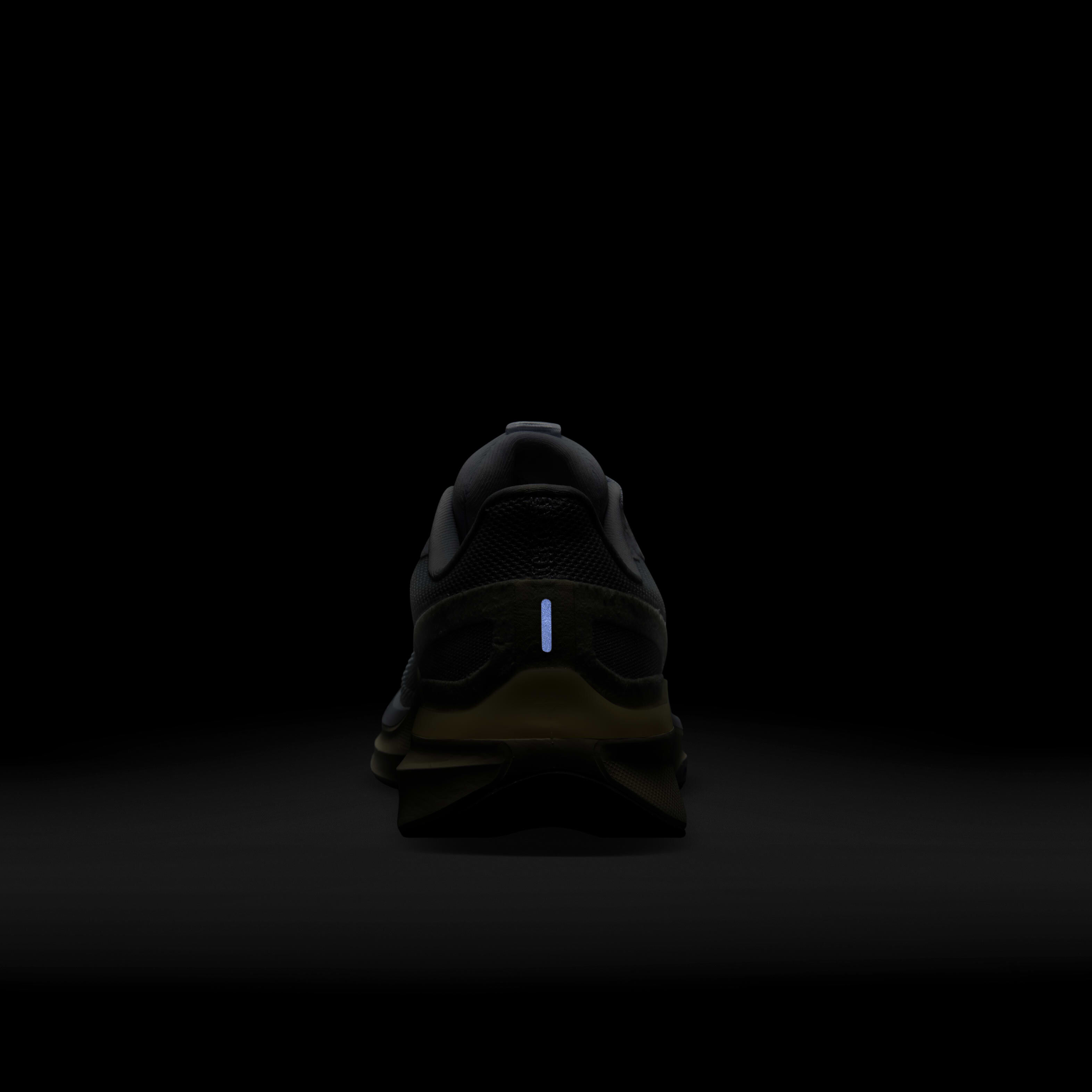 Nike Structure 25 image number 8