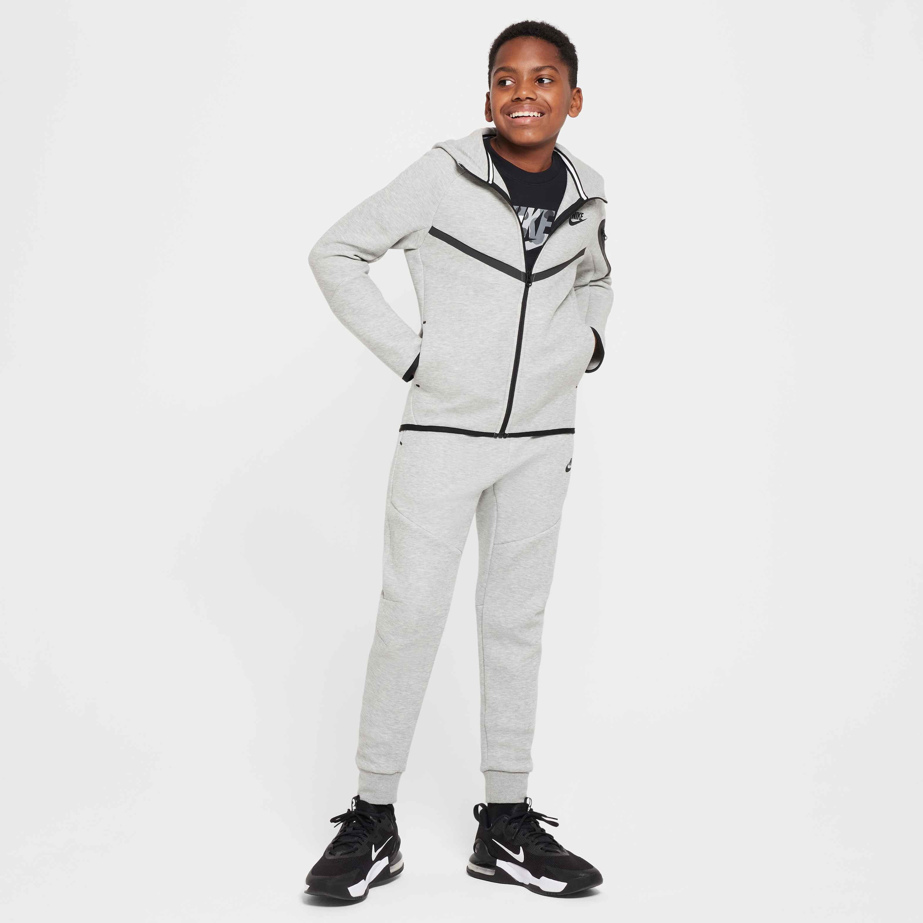 Nike Sportswear Tech Fleece image number 8