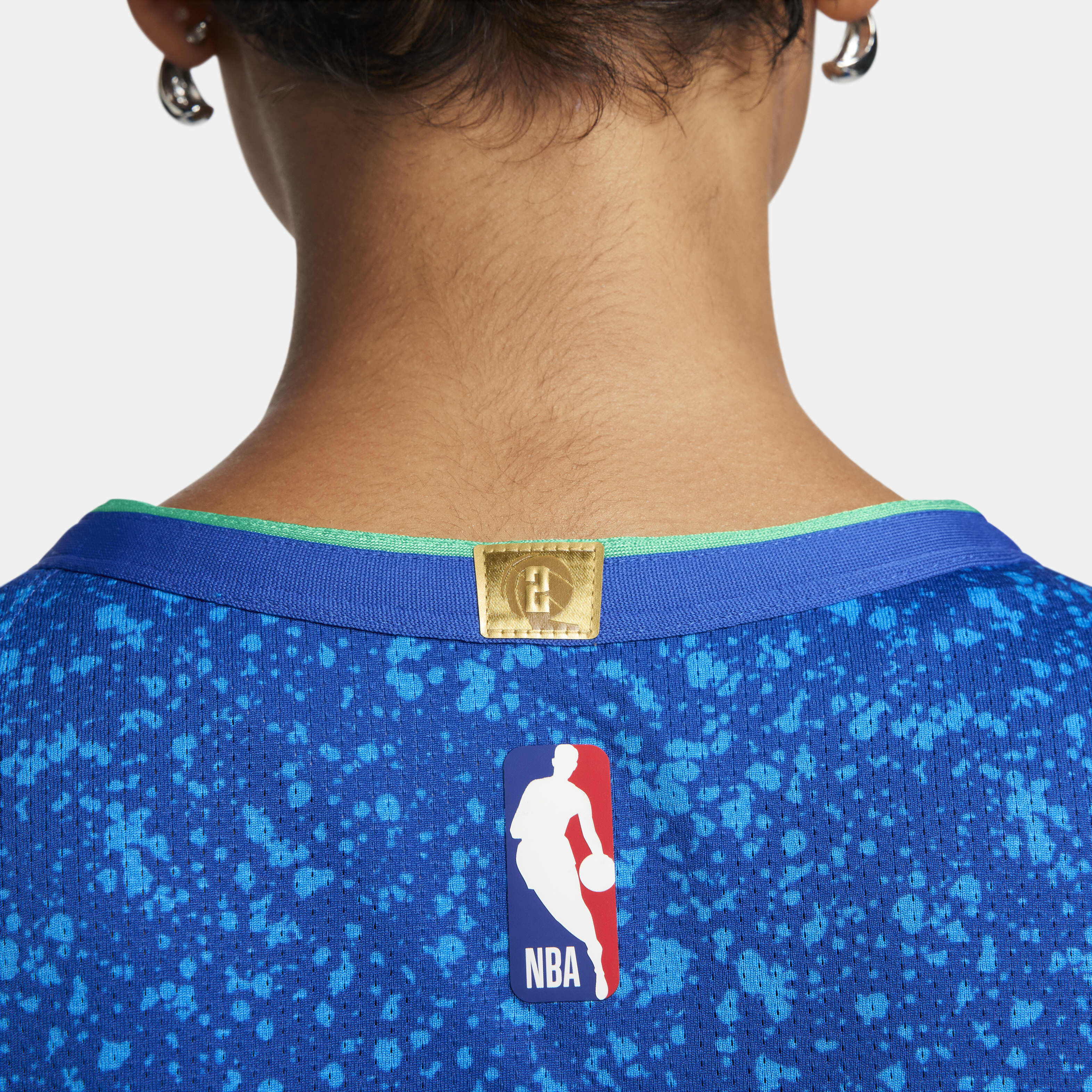 Giannis Antetokounmpo Milwaukee Bucks 2023/24 City Edition image number 4