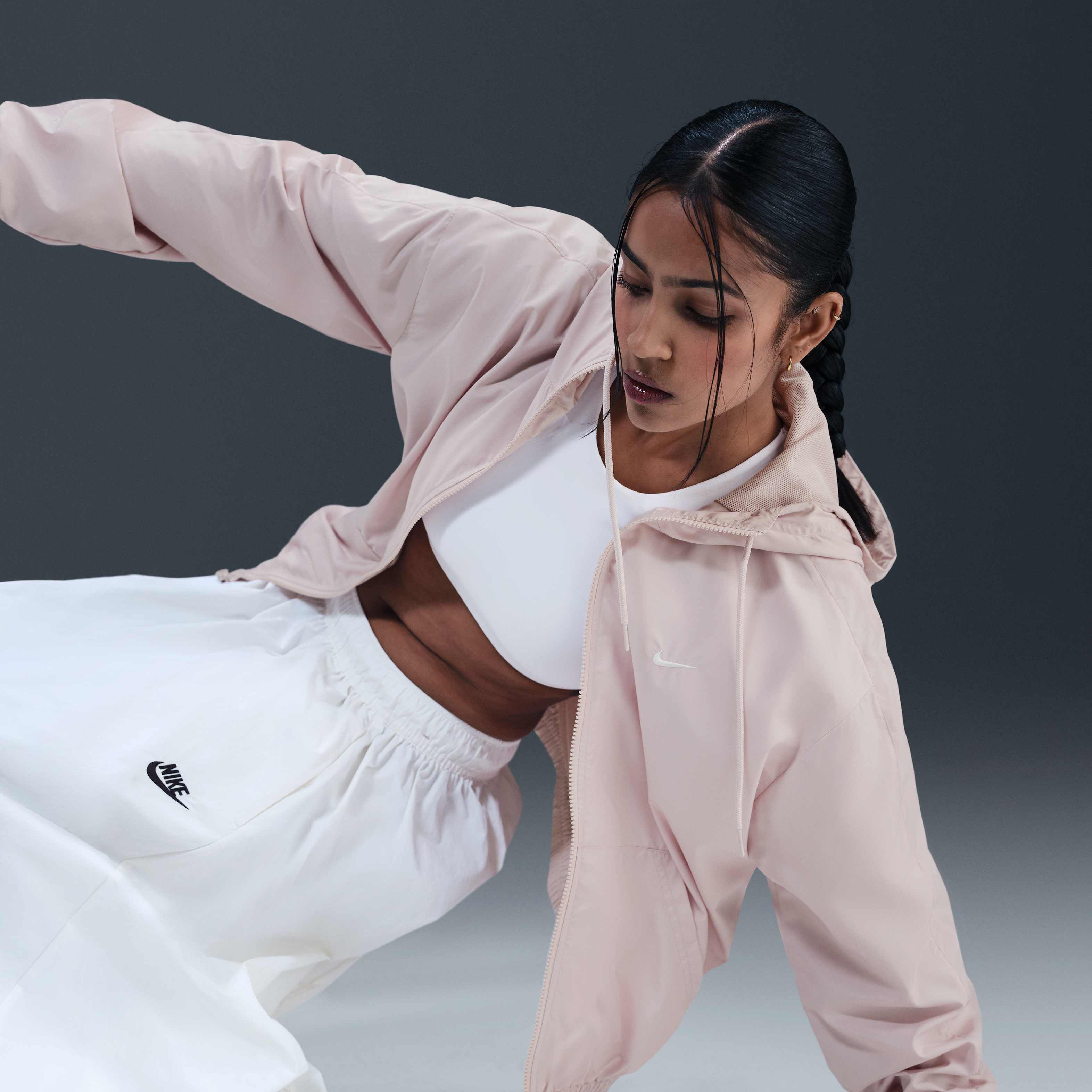 Nike Sportswear Classic Wovens image number 2