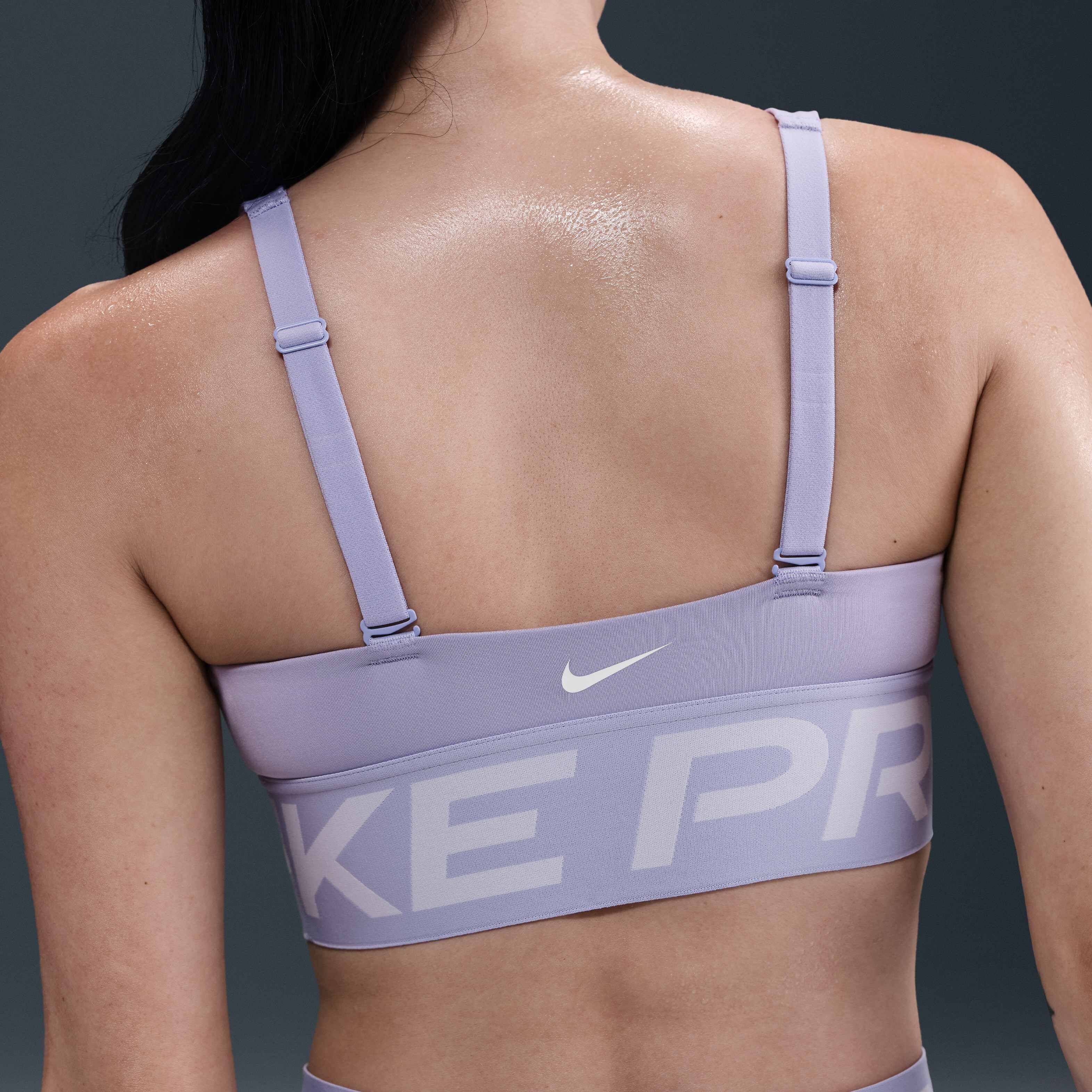 Nike Pro Indy Plunge image number 5