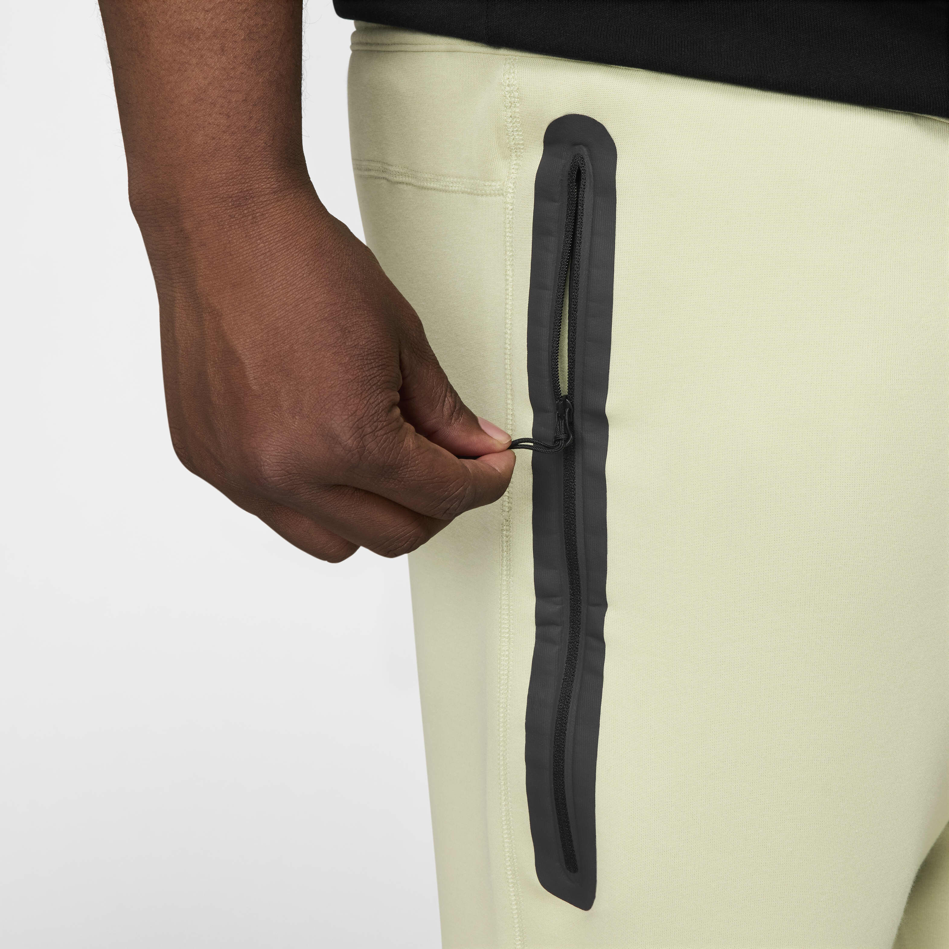 نايكي سبورتسوير تك فليس image number 14