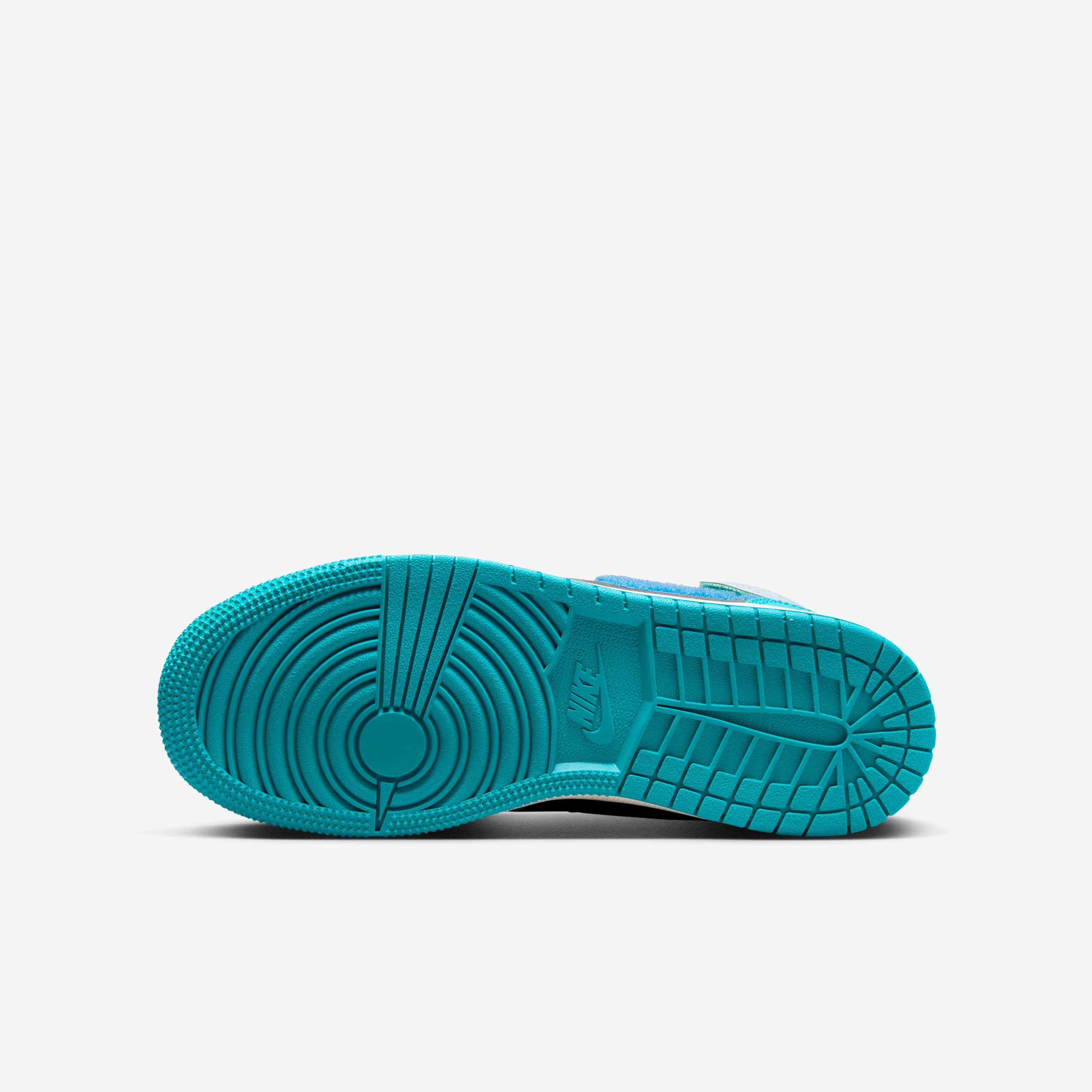 اير جوردن 1 ميد سنيكر سكول image number 1