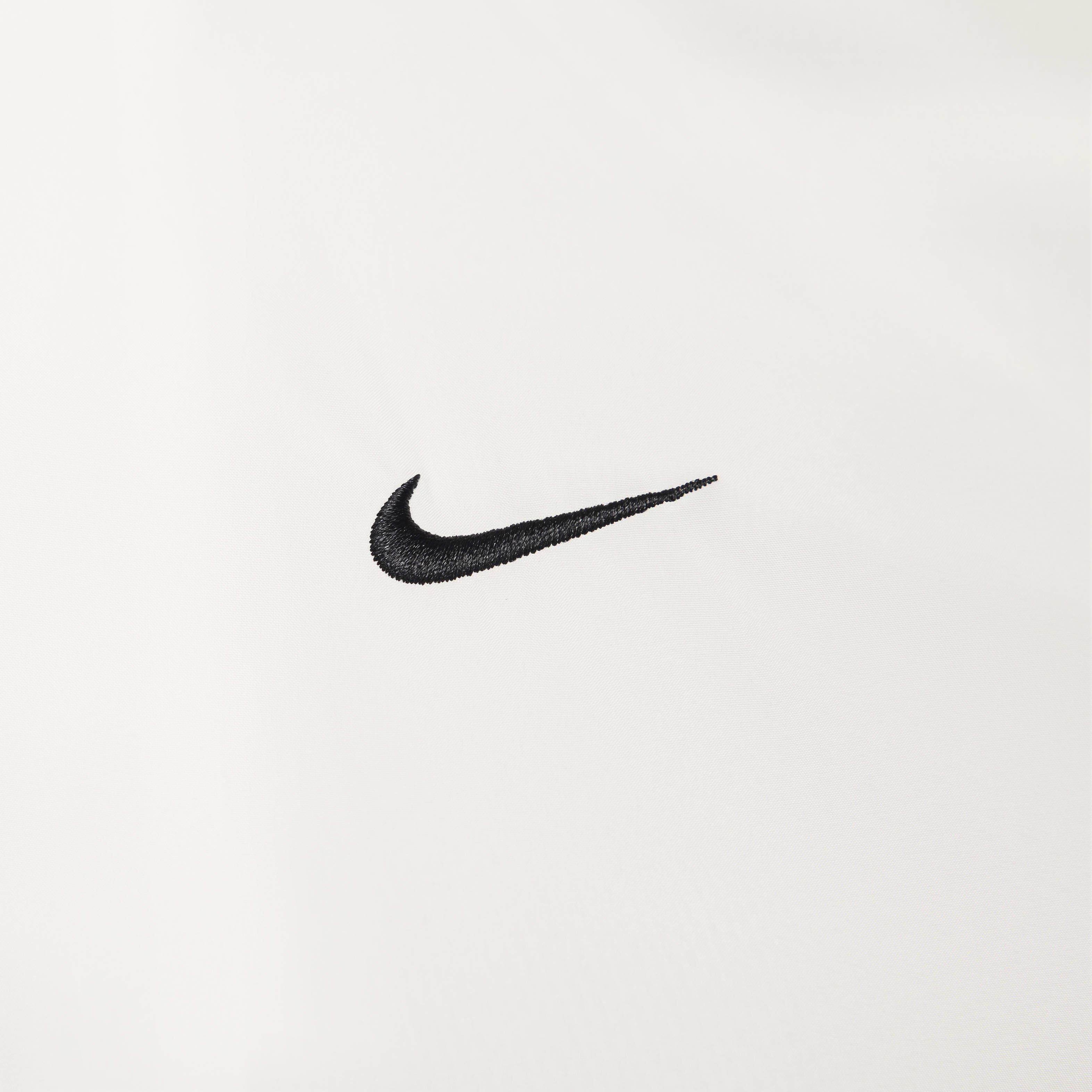 Nike Sportswear Essential image number 3