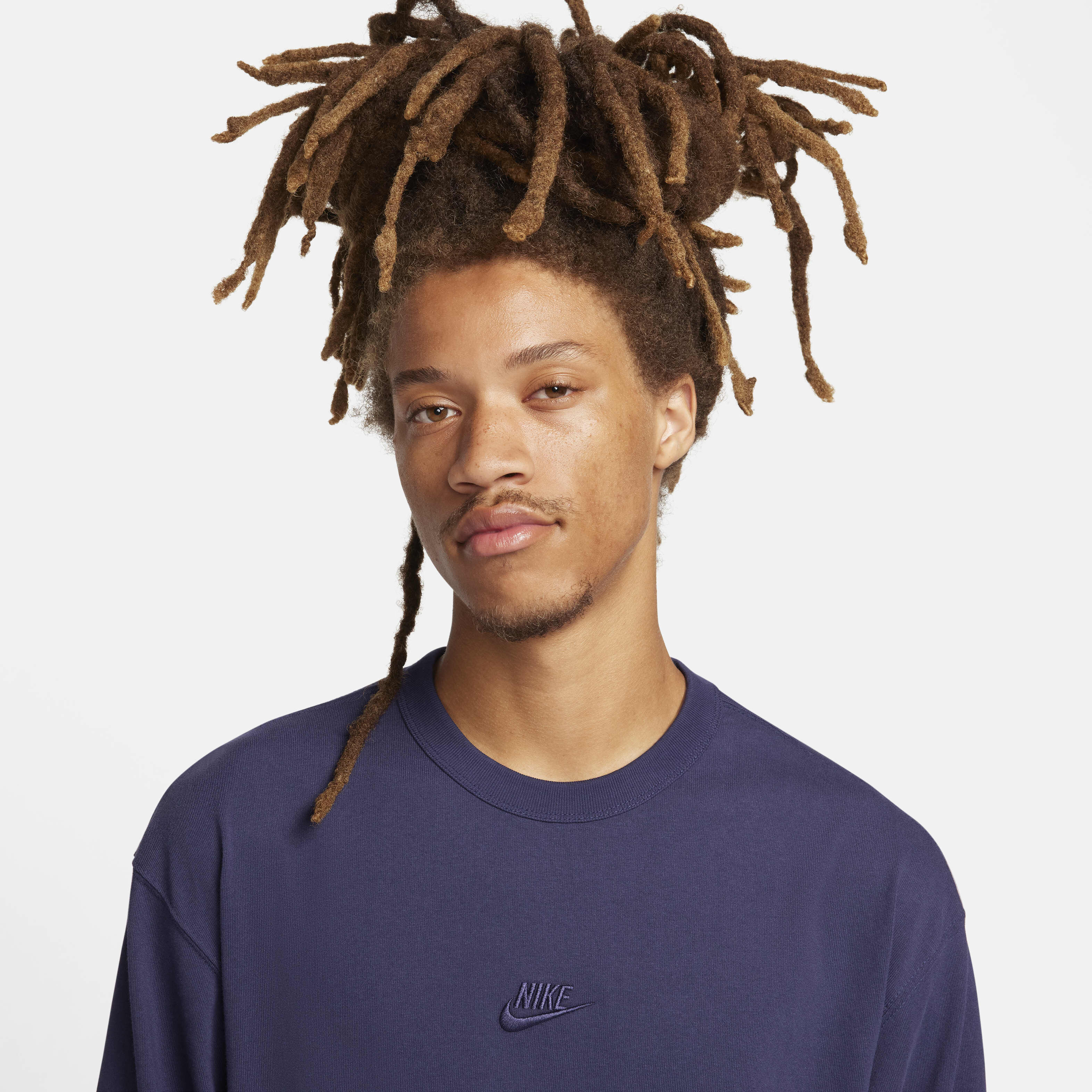 Nike Sportswear Premium Essentials image number 2