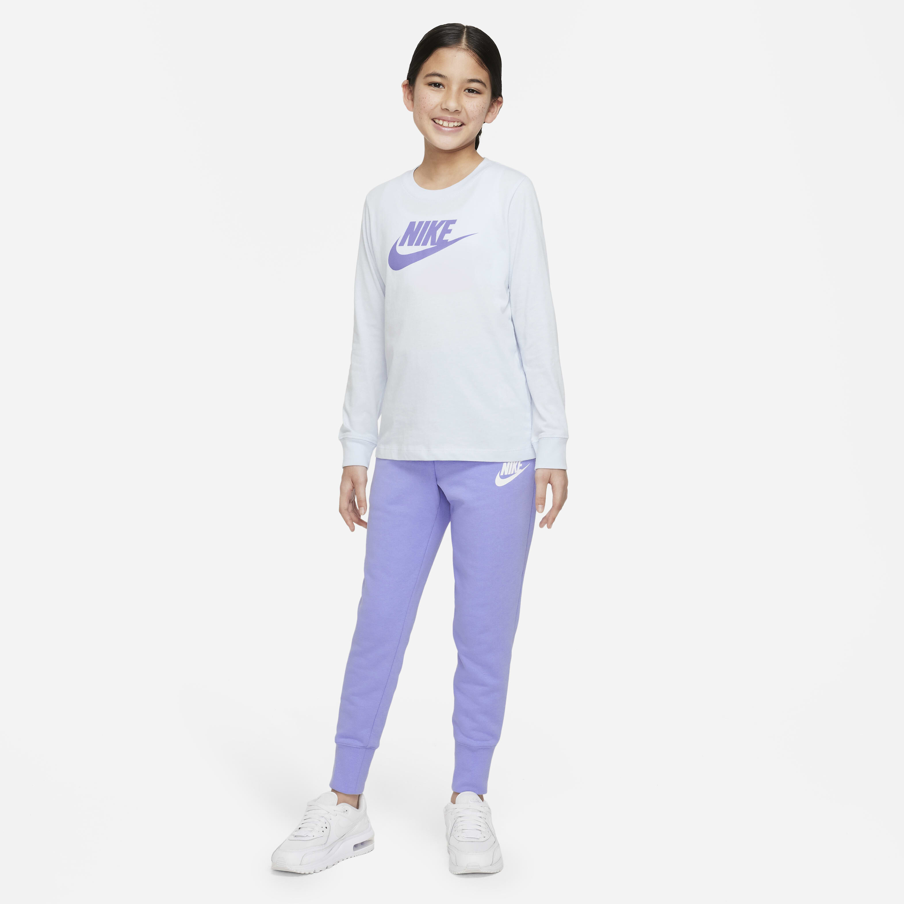 Nike Sportswear Club image number 5