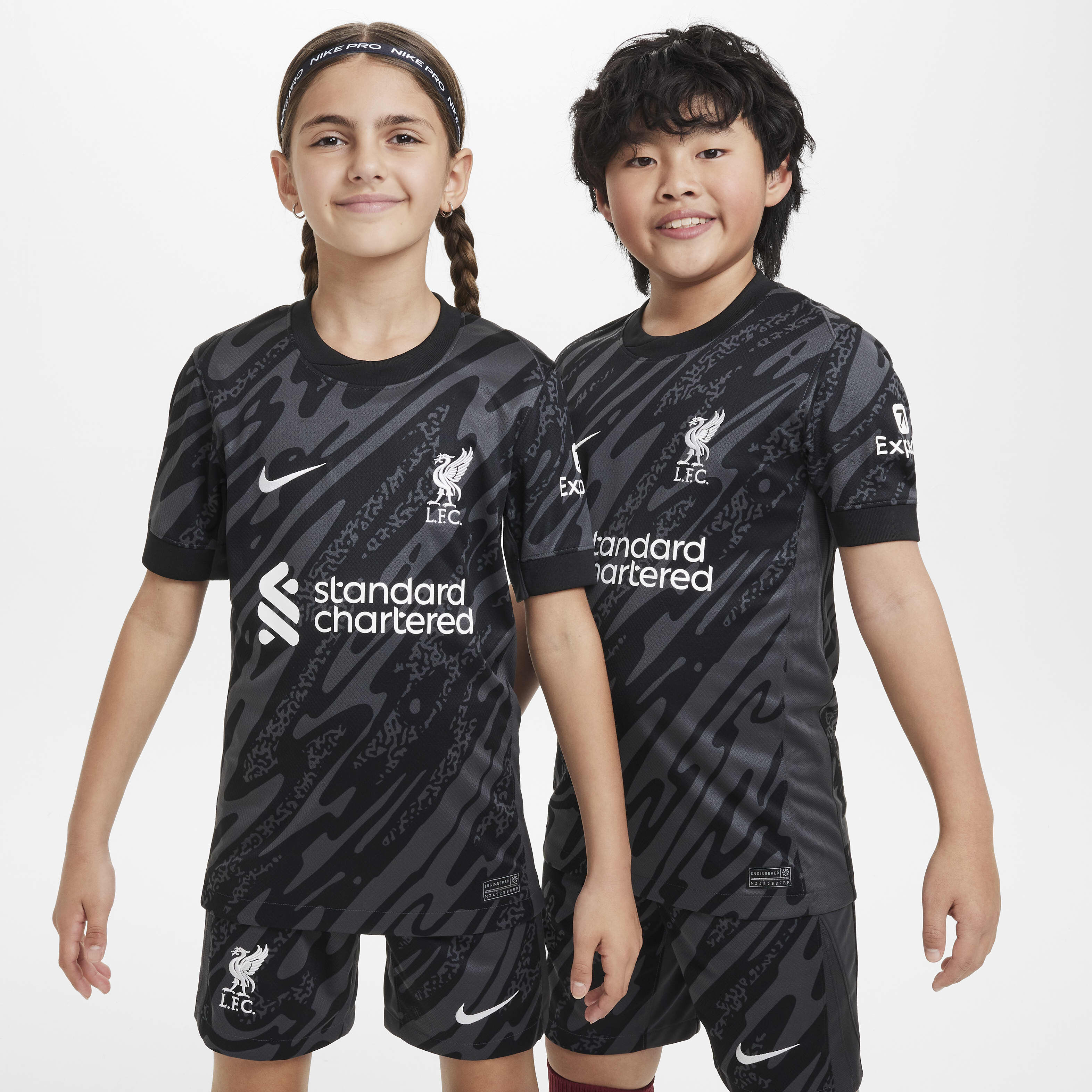 Liverpool mens goalkeeper shirt hot sale