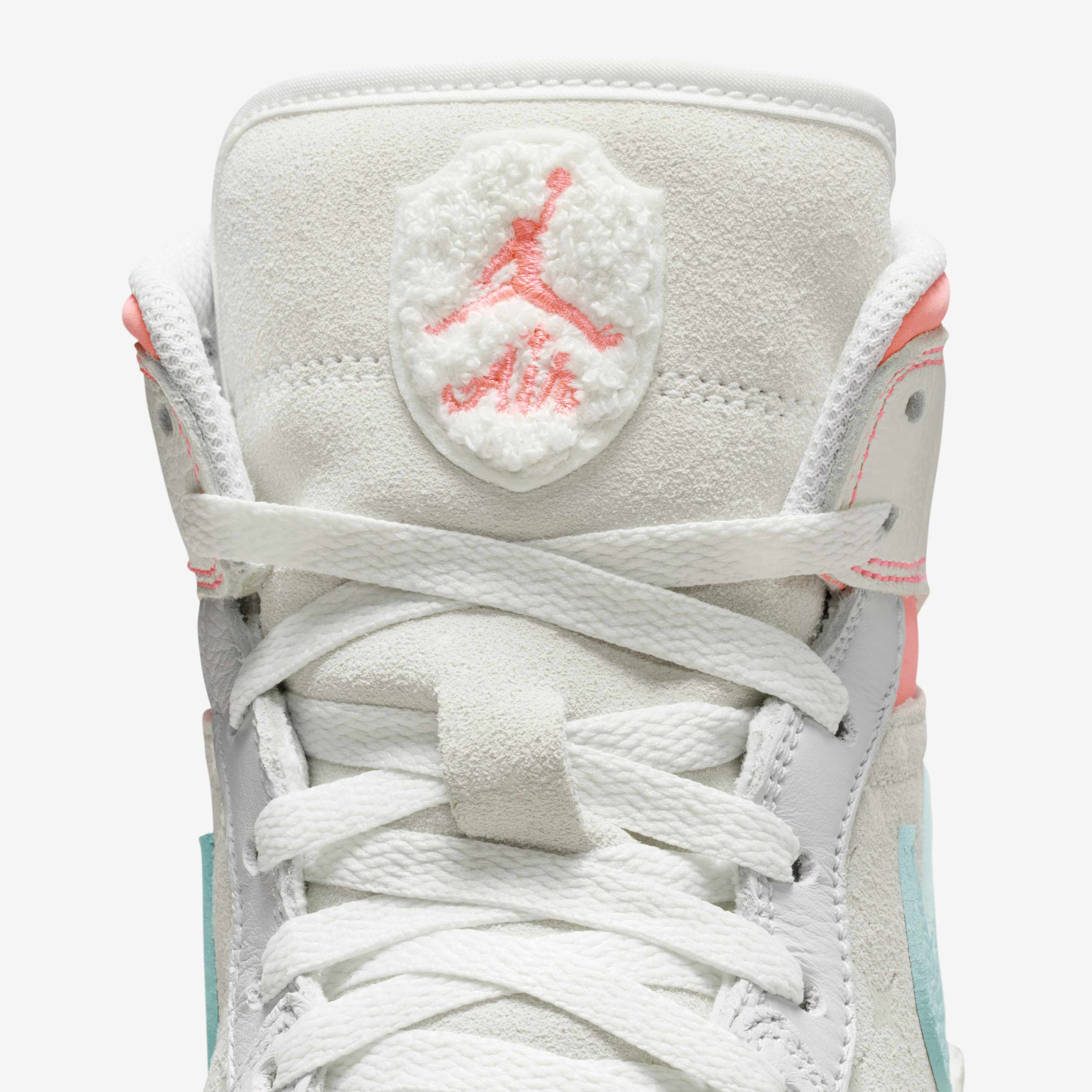 Air Jordan 1 Mid image number 9