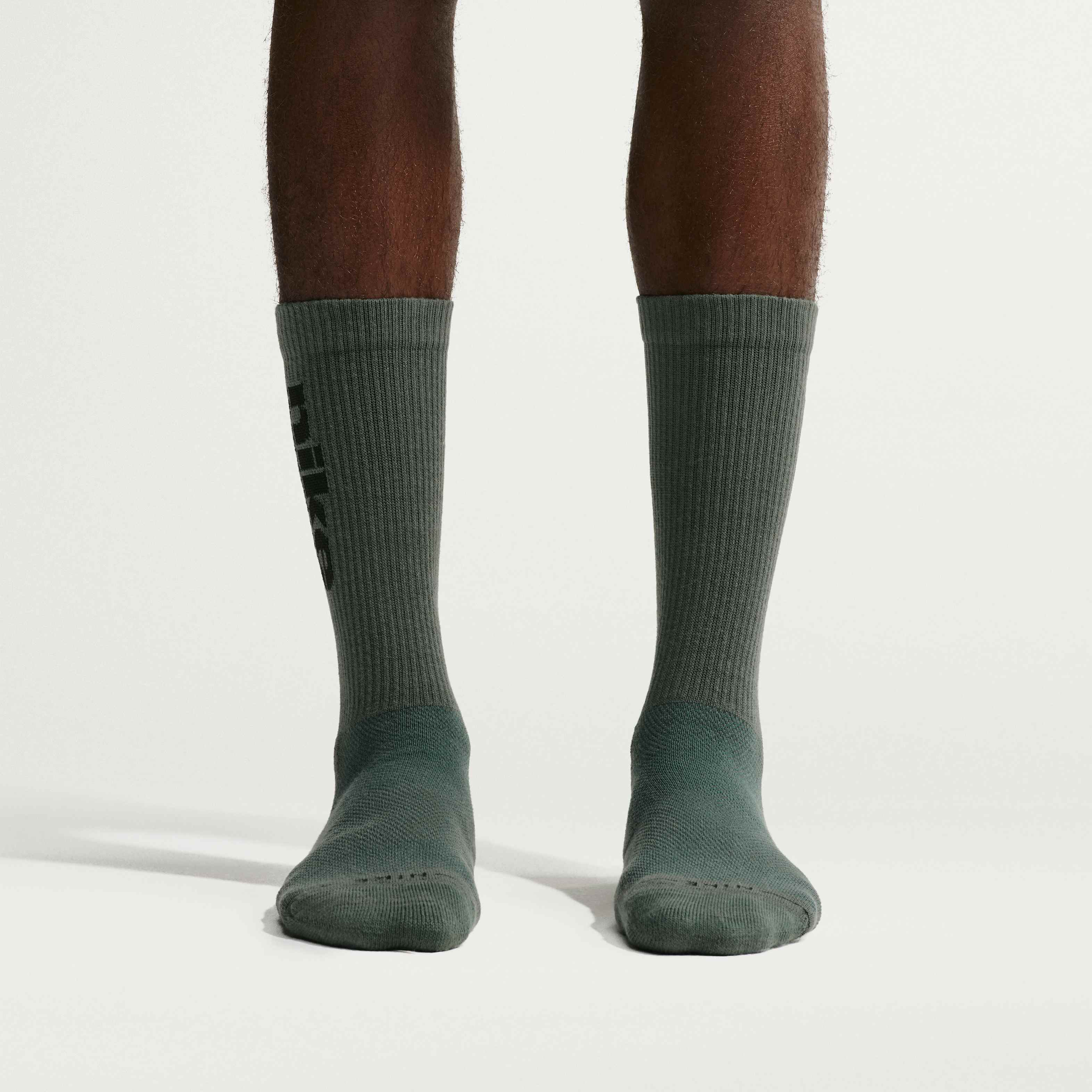 Nike Everyday Elevated image number 3