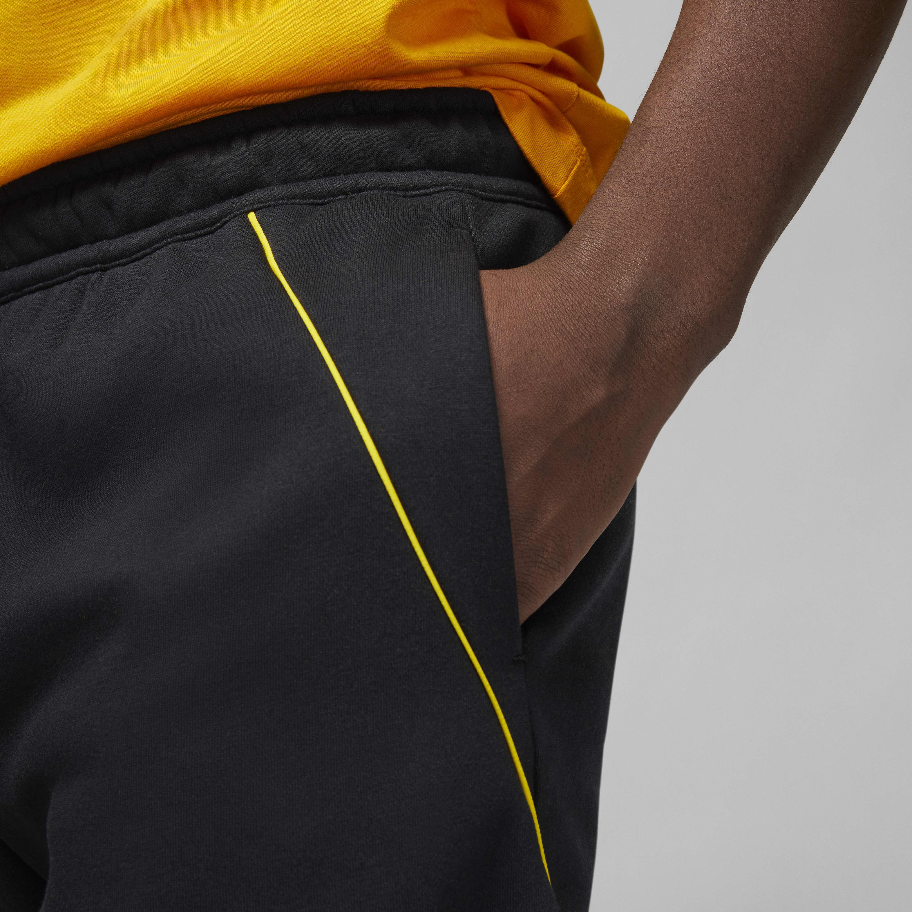 Paris Saint-Germain image number 3