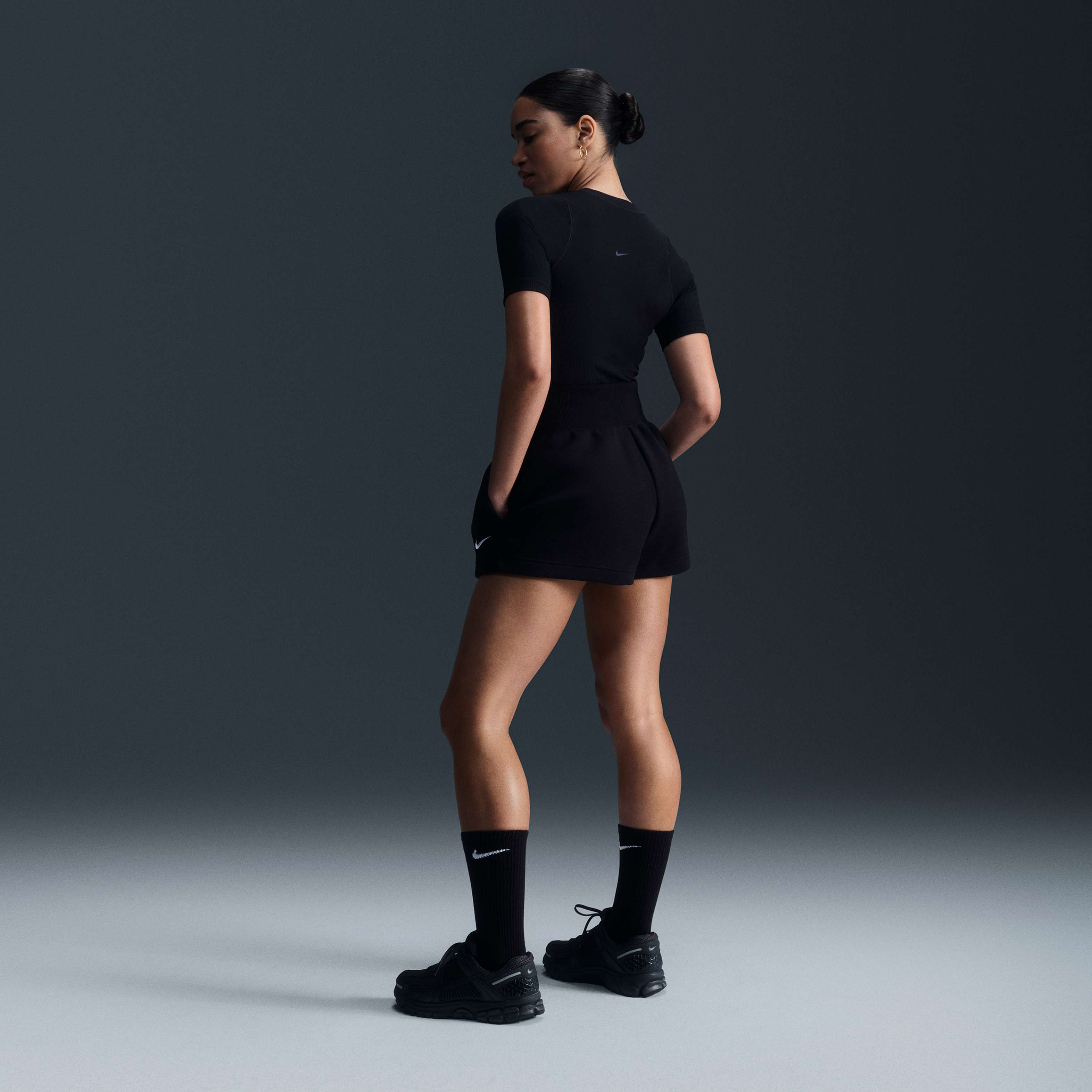 نايكي سبورتسوير فينيكس فليس image number 4