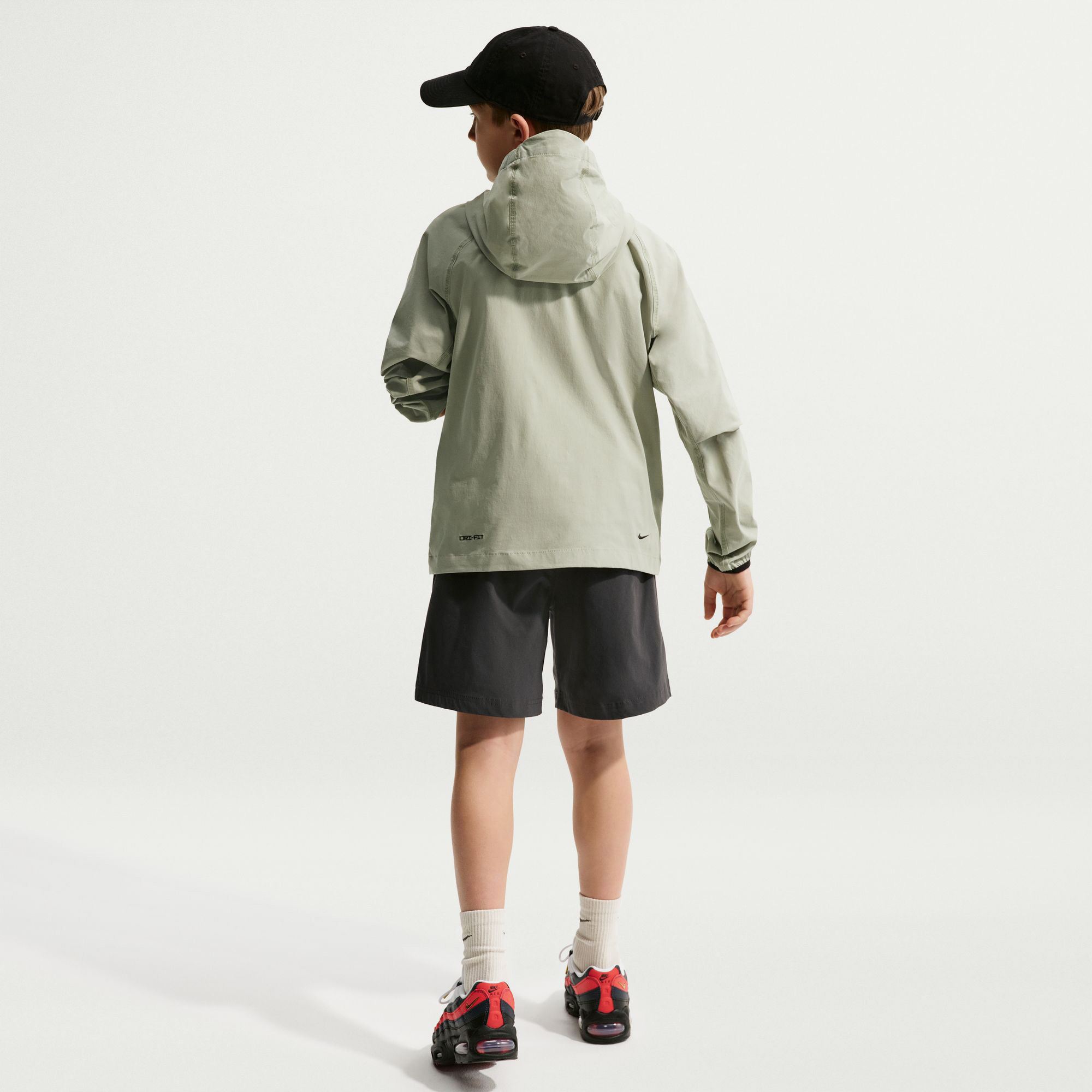 نايكي سبورتسوير تك image number 1