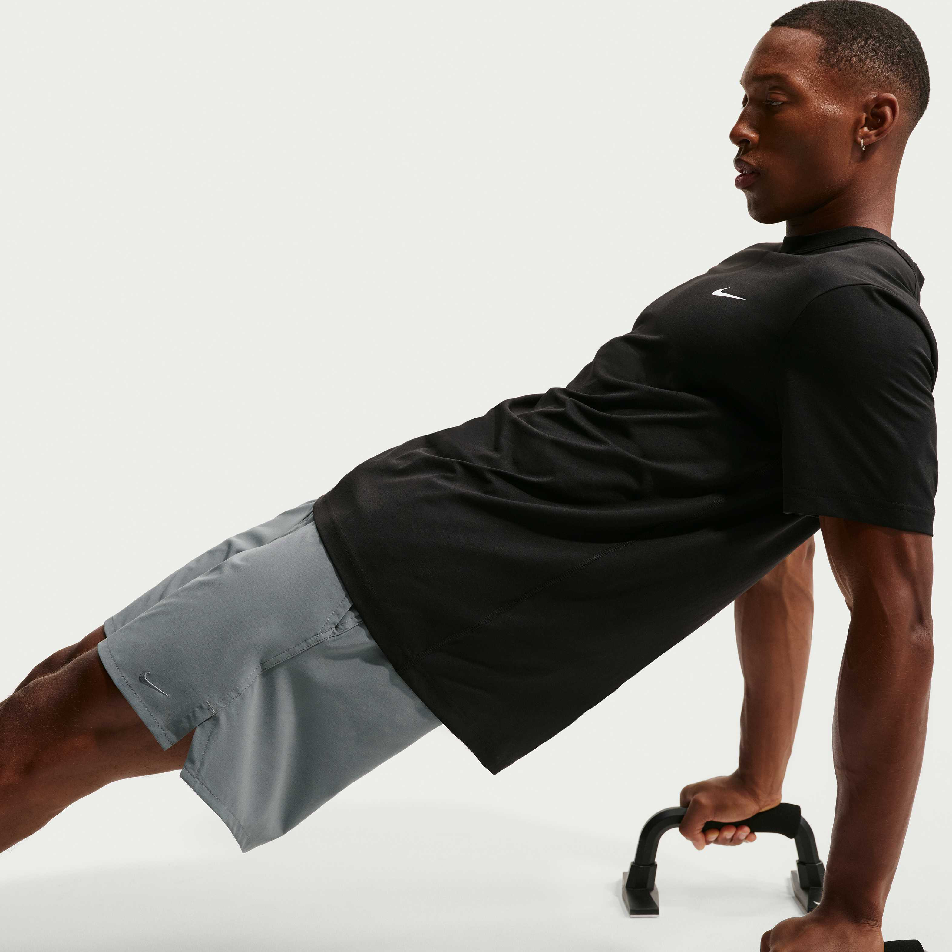 نايكي انليميتد image number 3