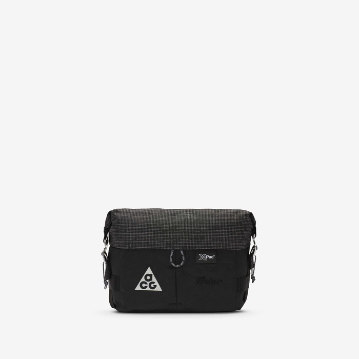 نايكي ACG ايسن image number 0 نايكي ACG ايسن image number 0