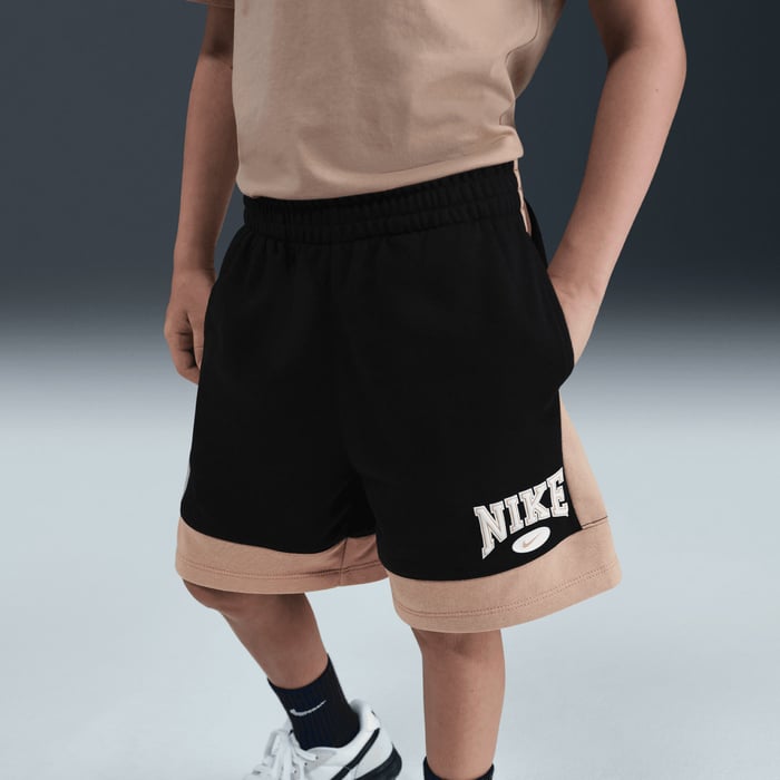 Nike Game Day Essentials image number 1 Nike Game Day Essentials image number 1