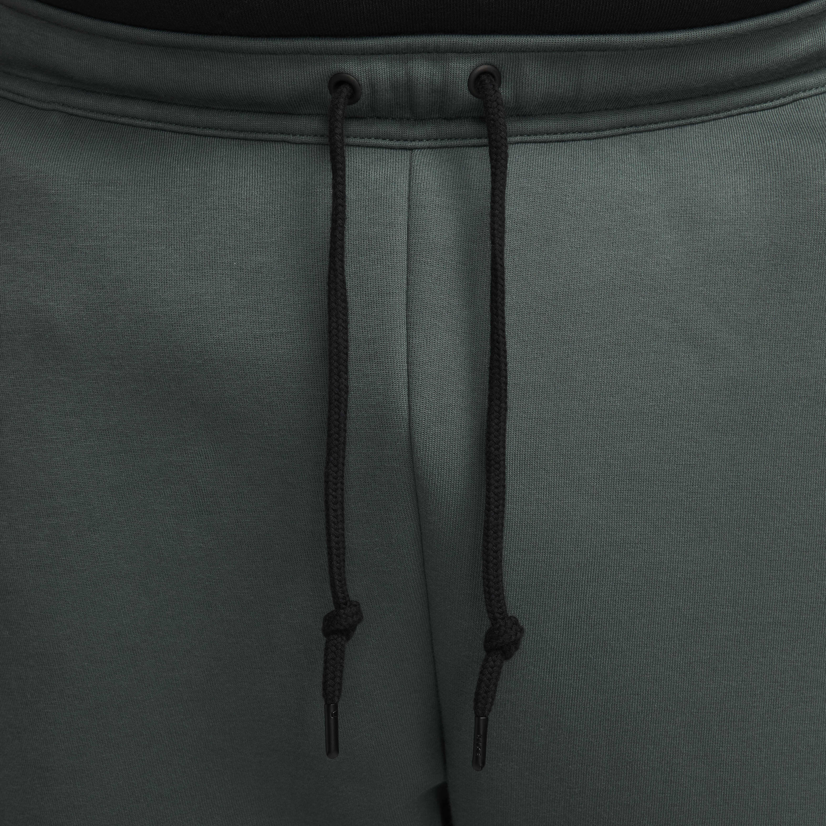 Nike Sportswear Tech Fleece image number 12