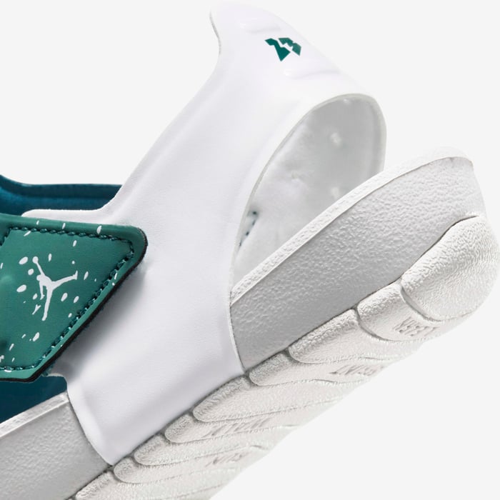 Jordan Flare image number 7 Jordan Flare image number 7