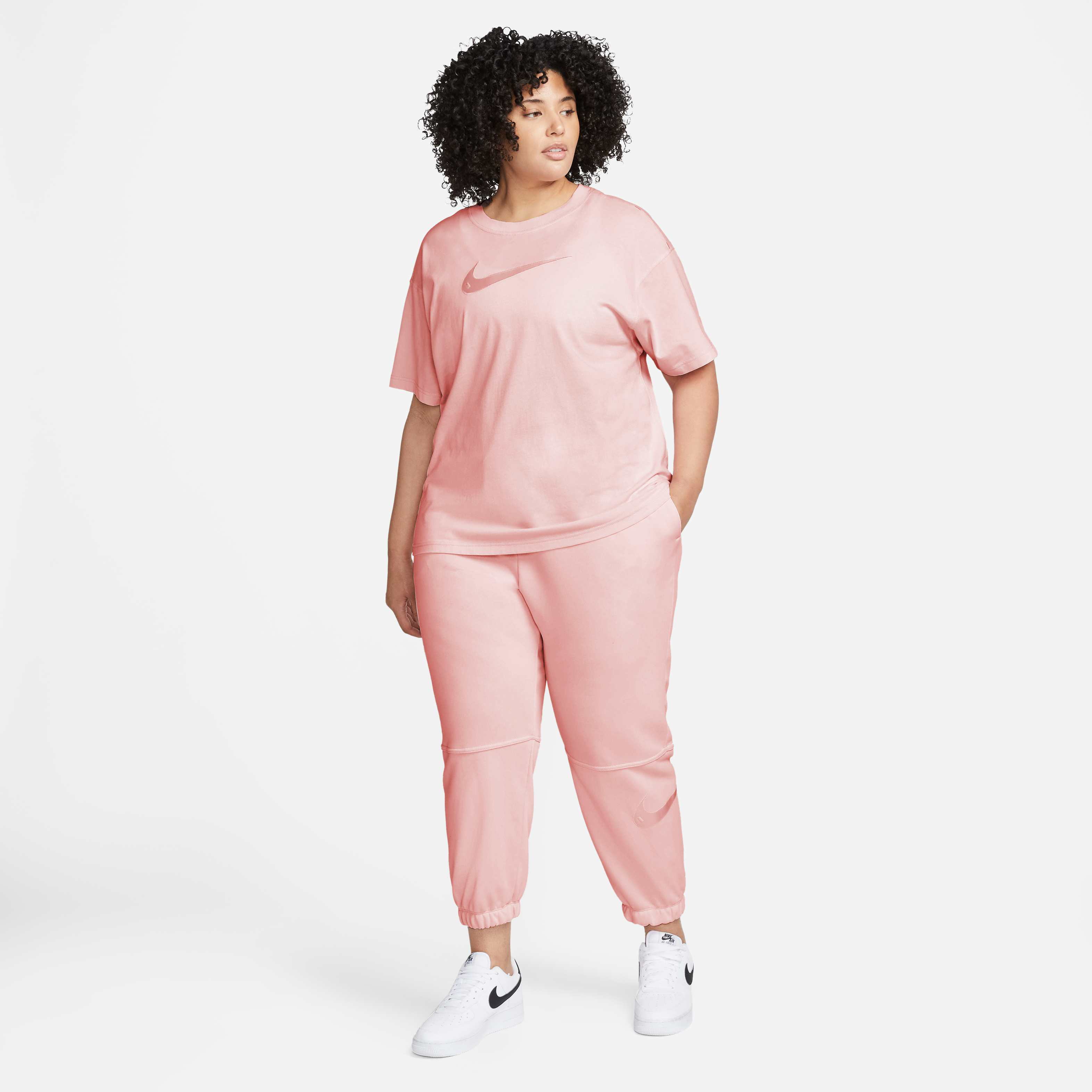 نايكي سبورتسوير سووش image number 5