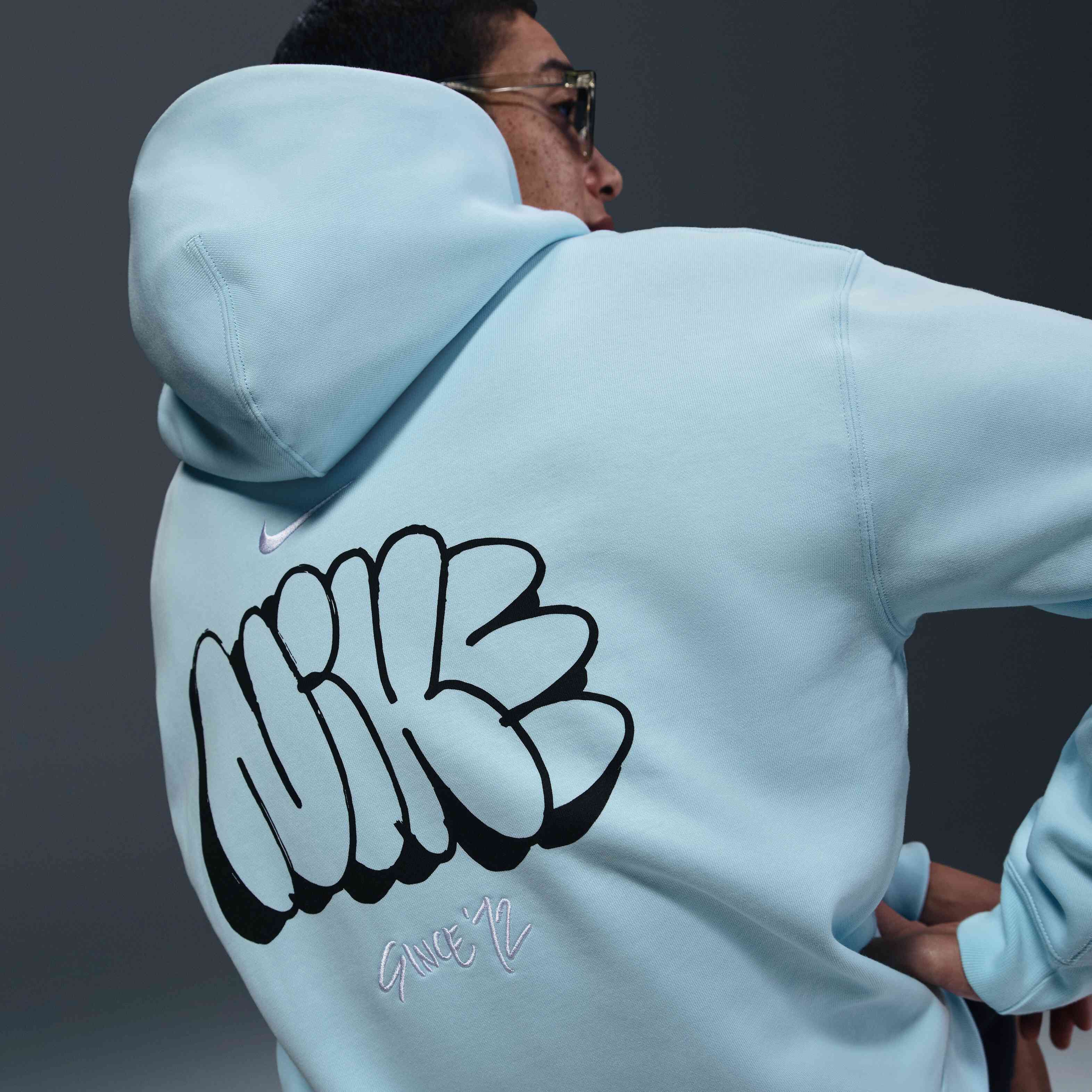 Nike Solo Swoosh image number 1