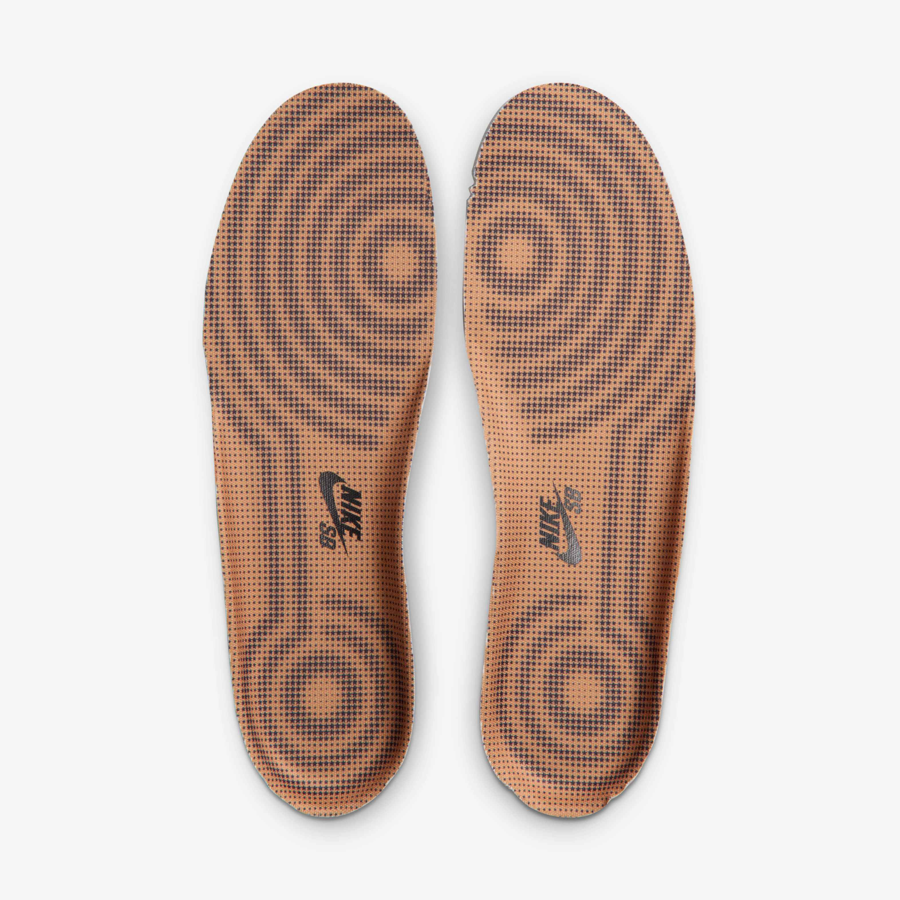 Nike SB Air Force 1 image number 8