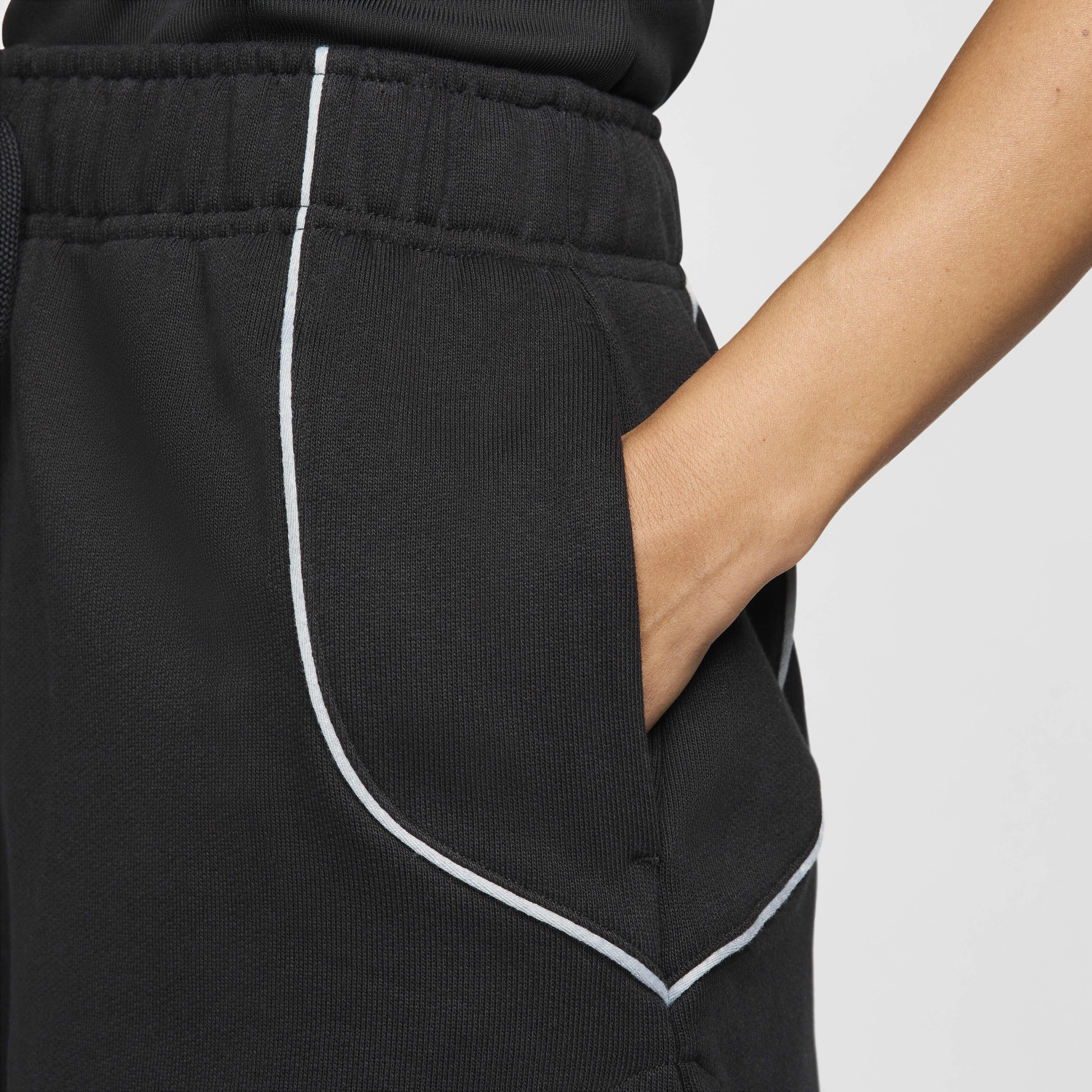 نايكي سبورتسوير image number 3