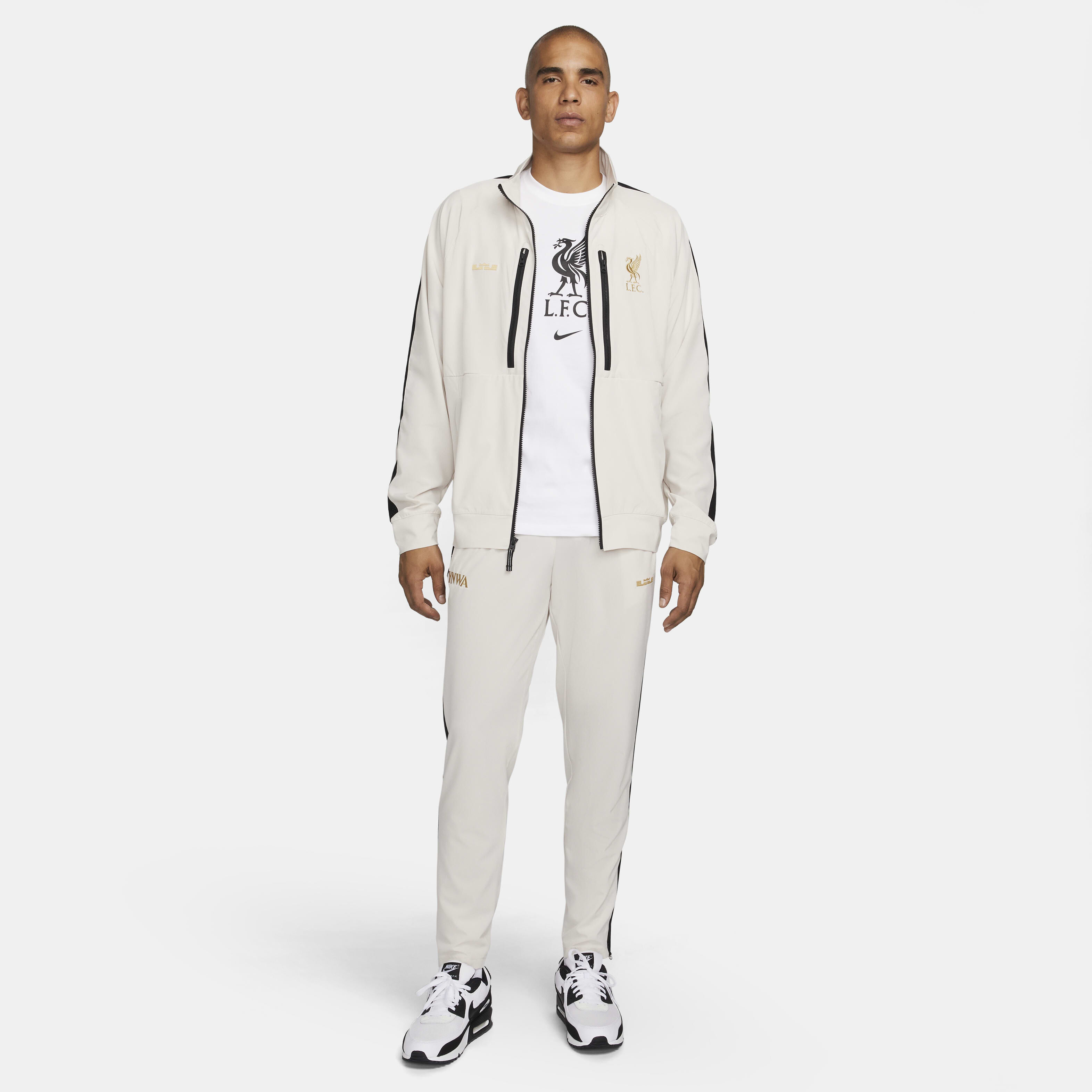 ليبرون x ليفربول F.C. image number 9