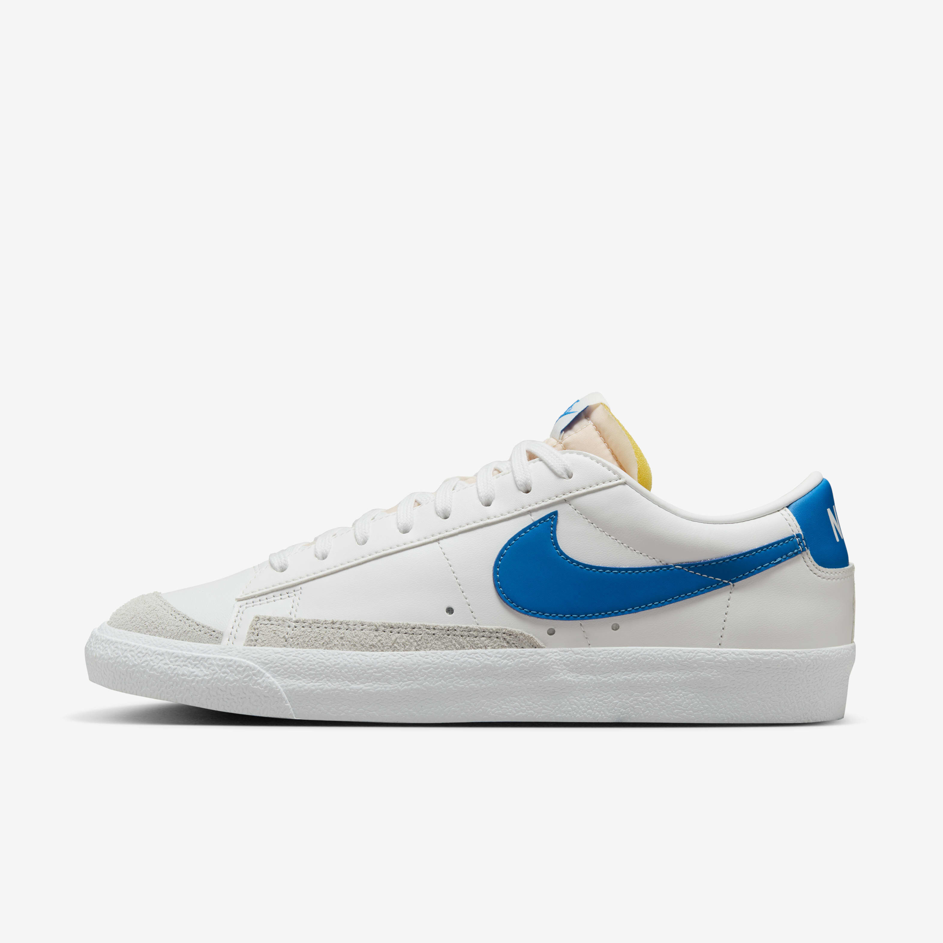 all white nike blazer low