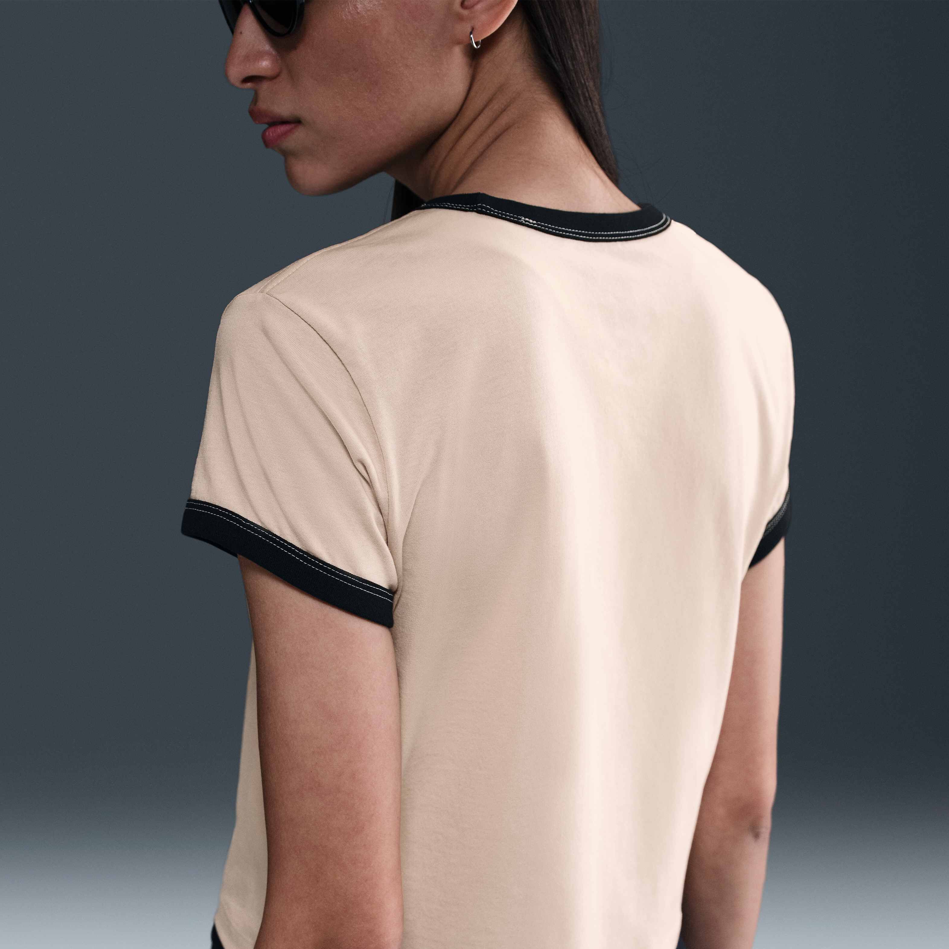 نايكي سبورتسوير image number 1