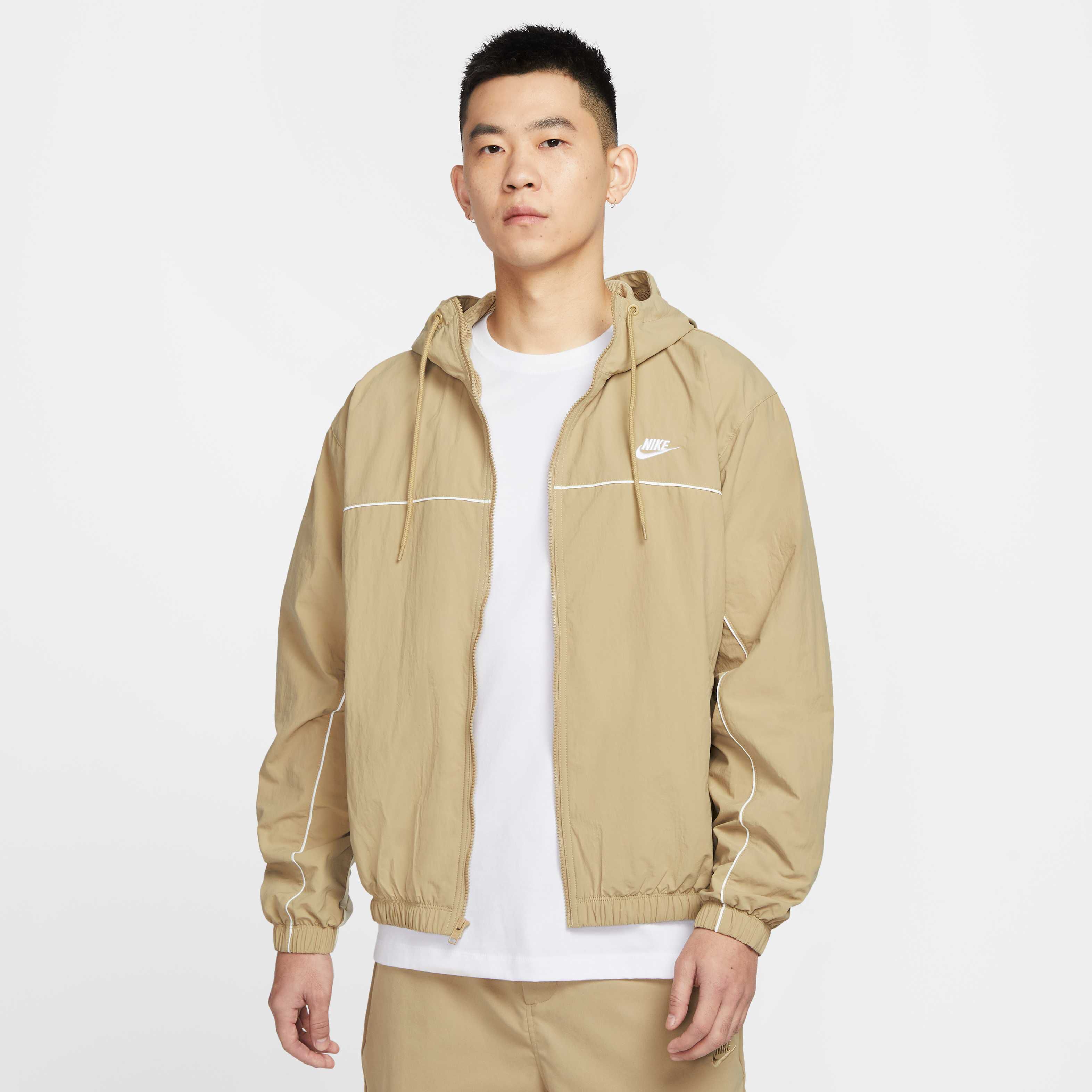 ビッグ割引 Club Nike Buy Men's Beige/Light Parachute - Jacket Hooded ジャケット・アウター
