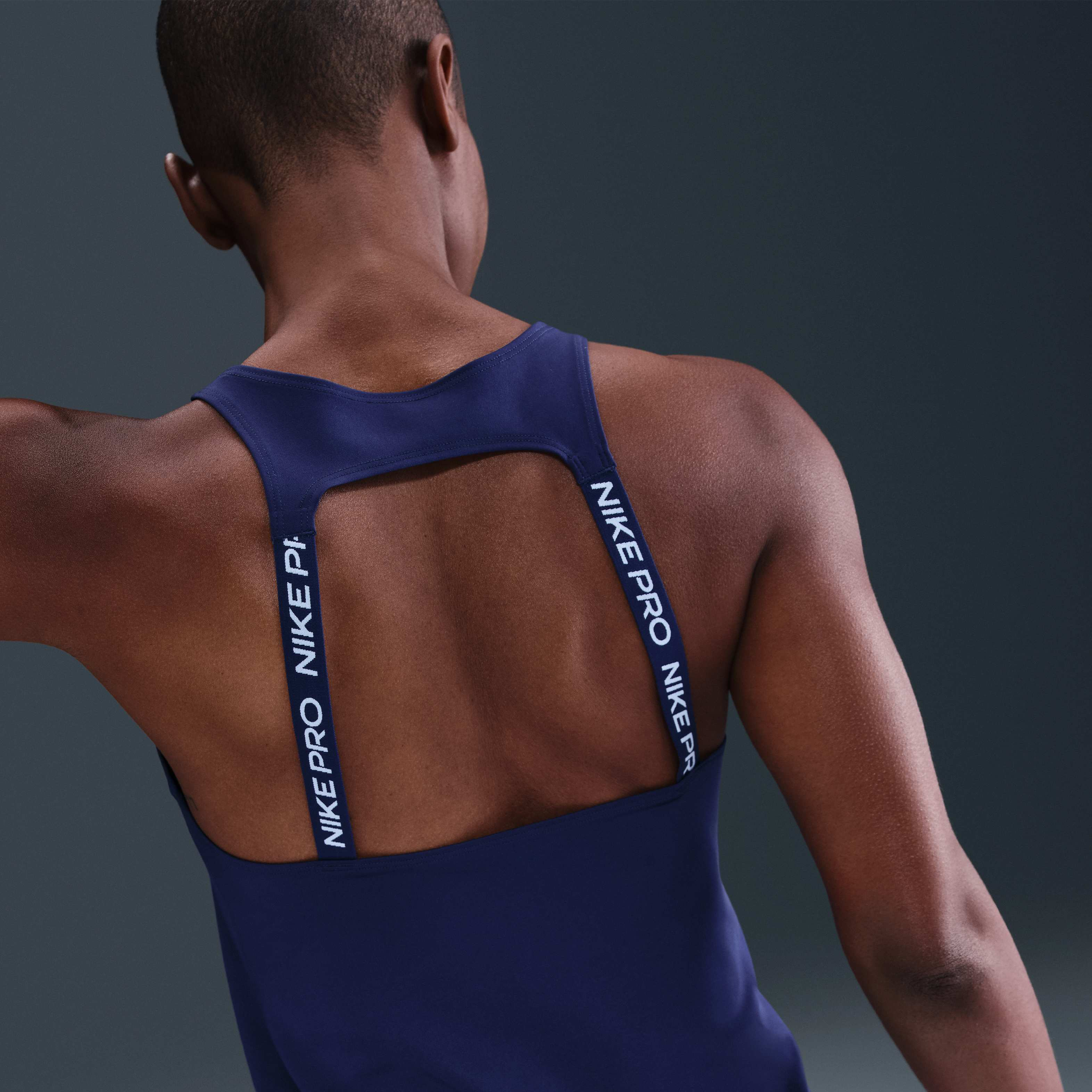 Nike Pro image number 1