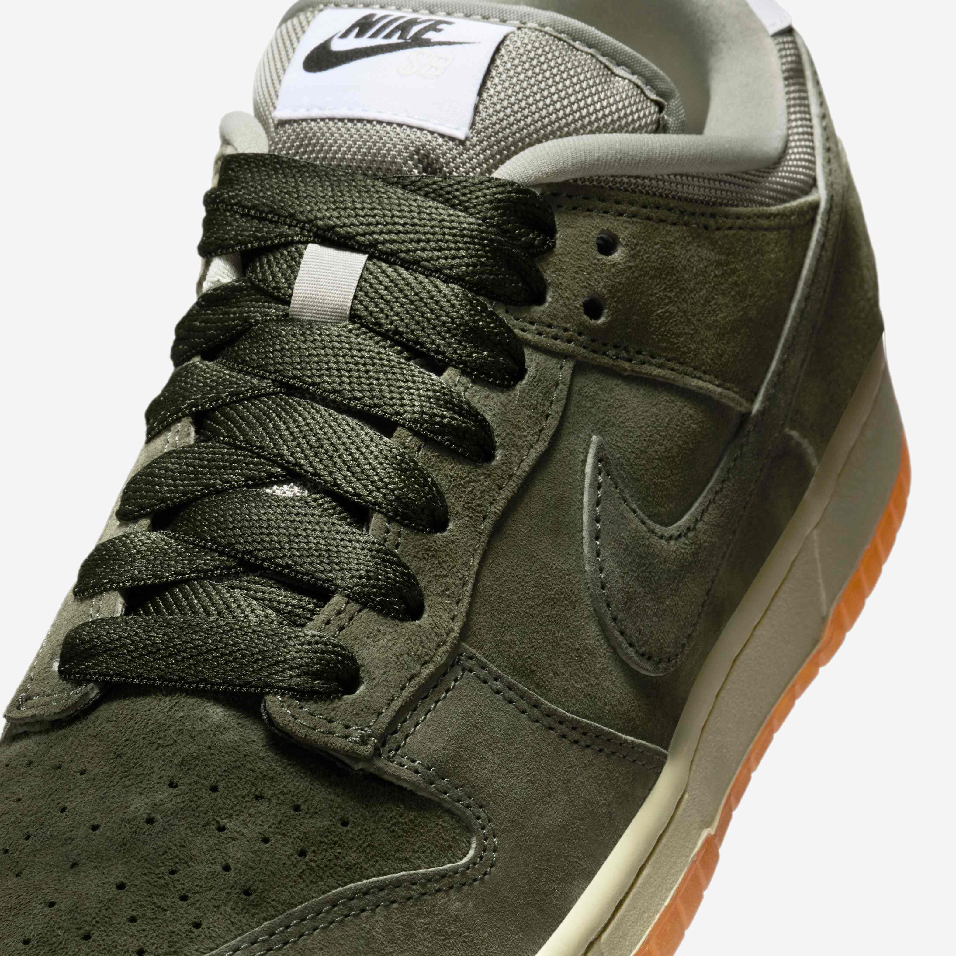 Nike SB Dunk Low Pro B image number 6