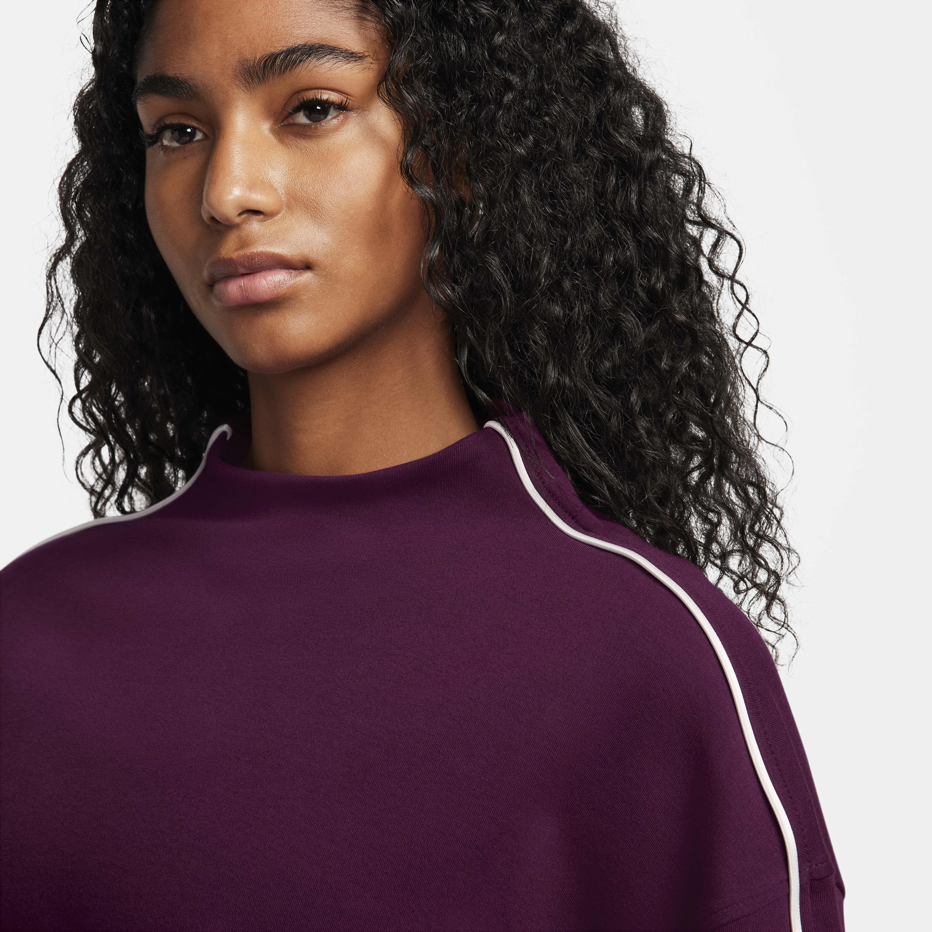 نايكي سبورتسوير كوليكشن image number 2