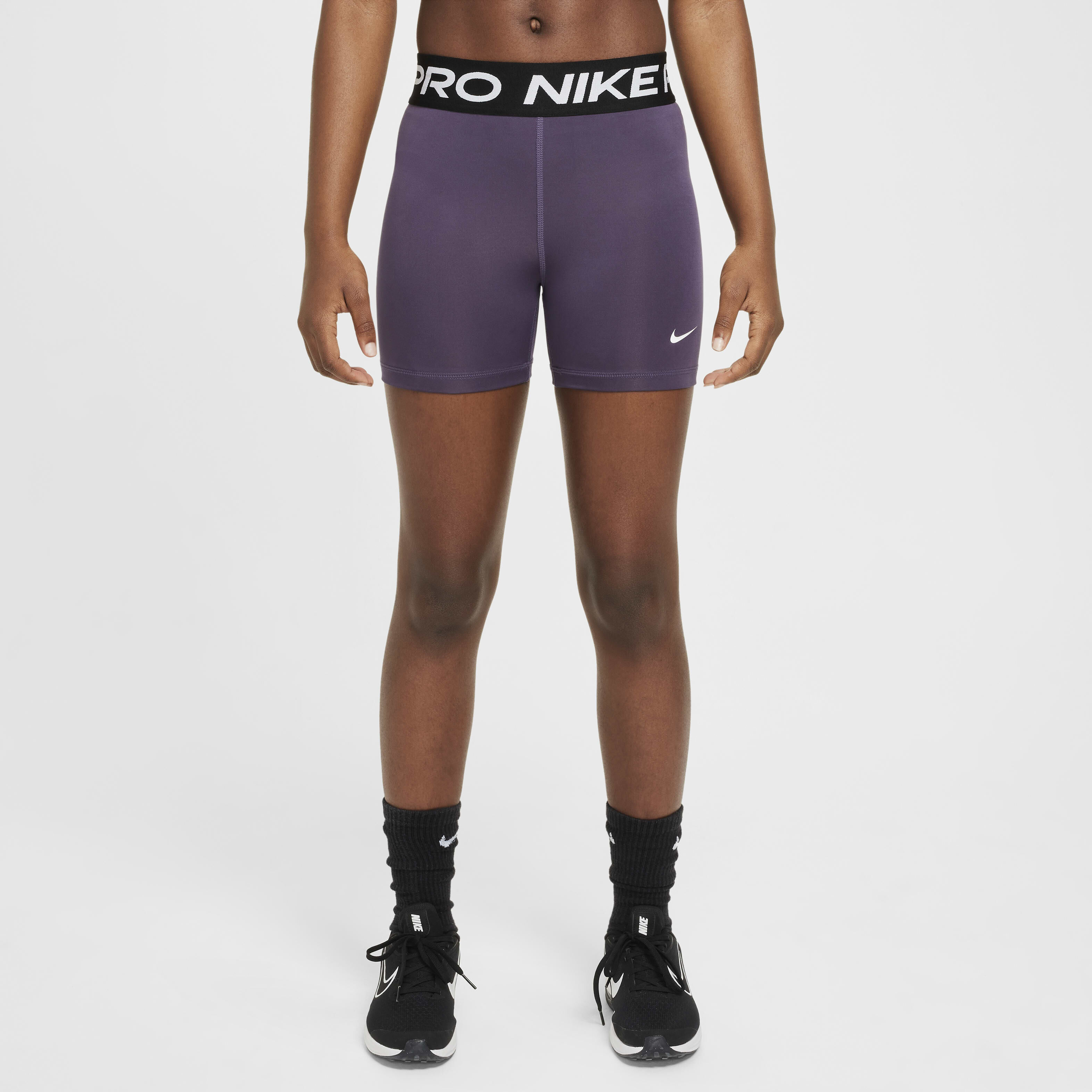 Nike Pro image number 0