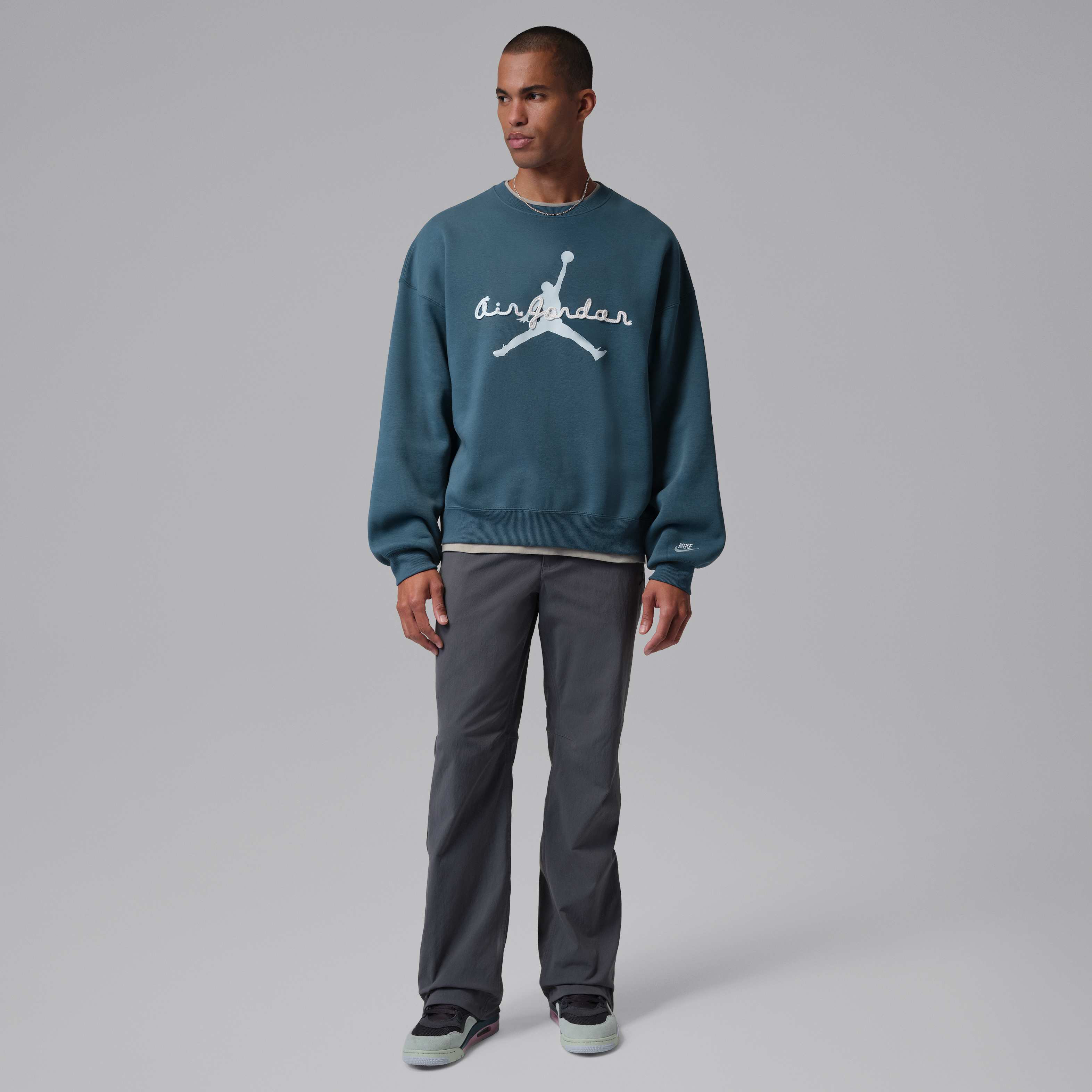 Jordan Brooklyn image number 5