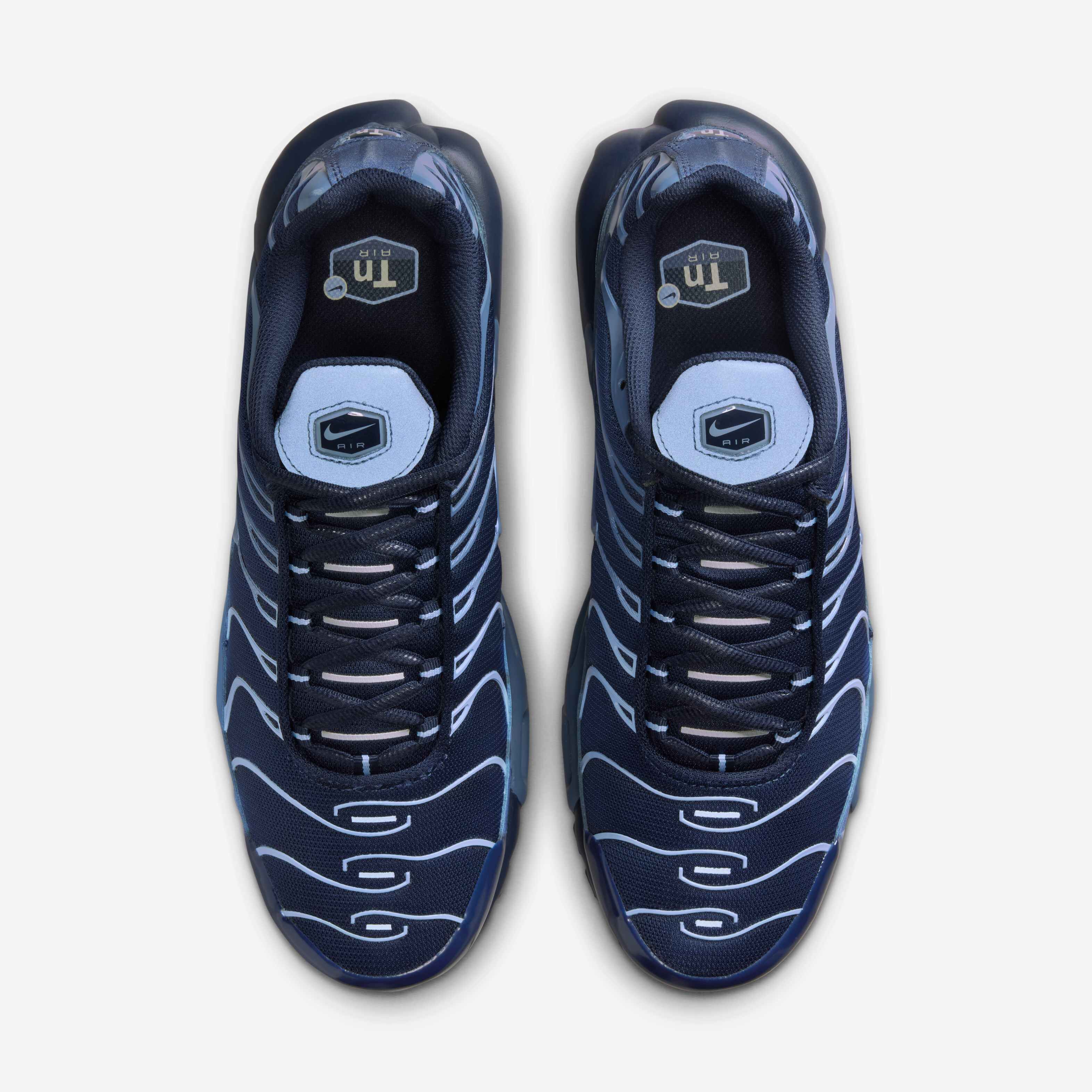Nike Air Max Plus image number 3