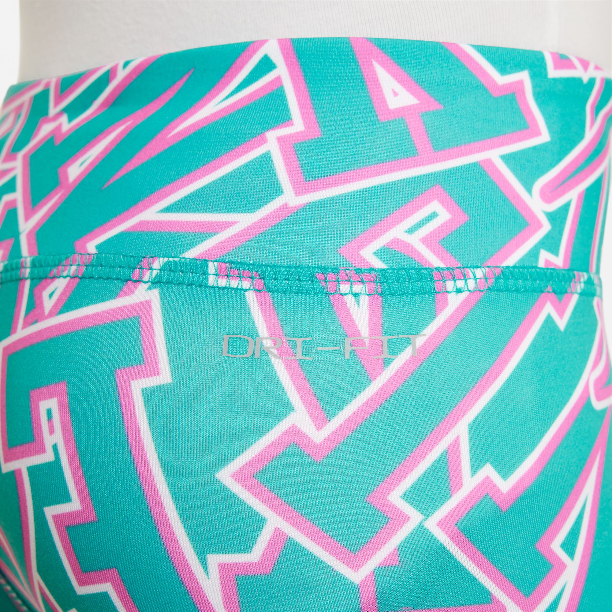 Nike "Join the Club" Printed Leggings image number 2