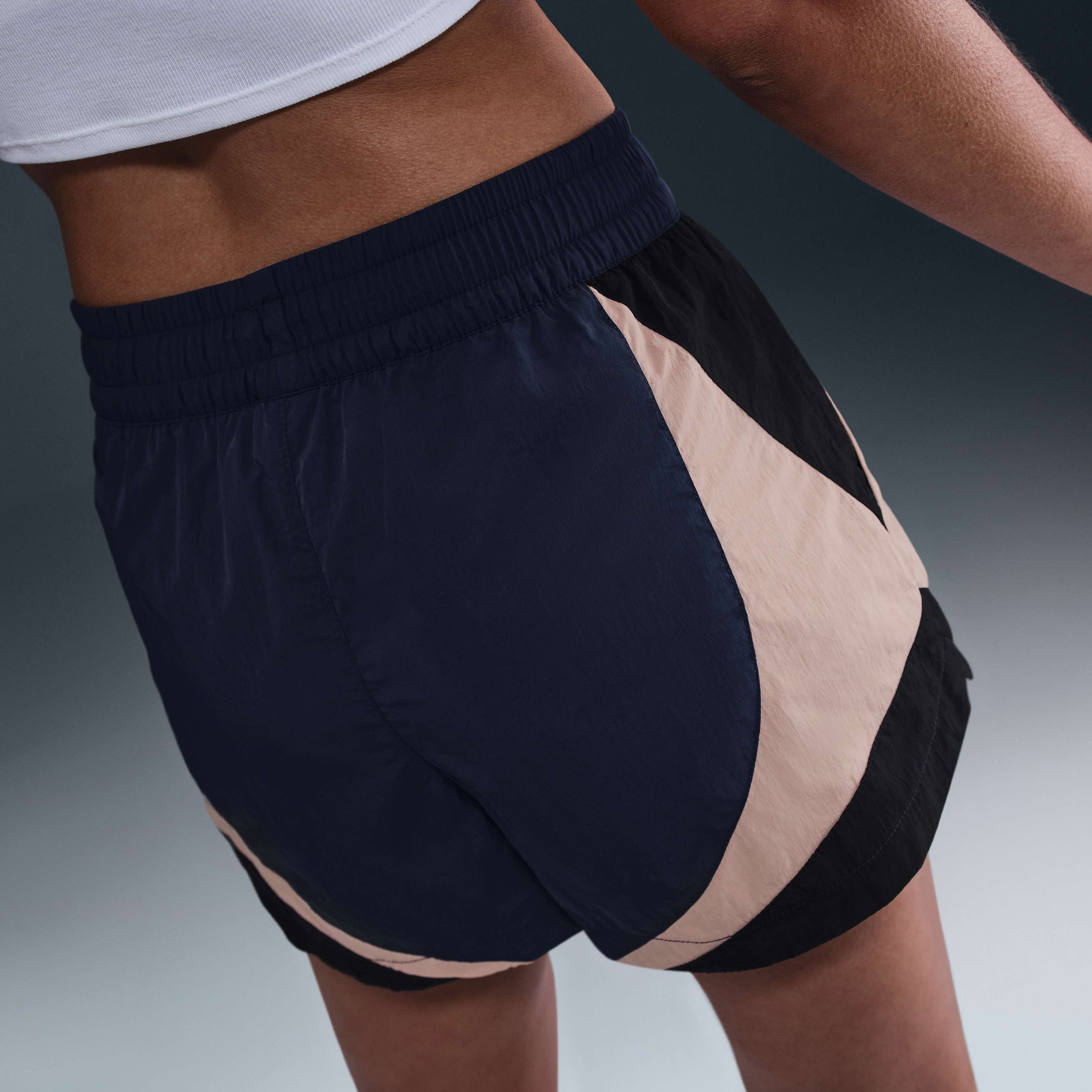 Nike Sportswear image number 2