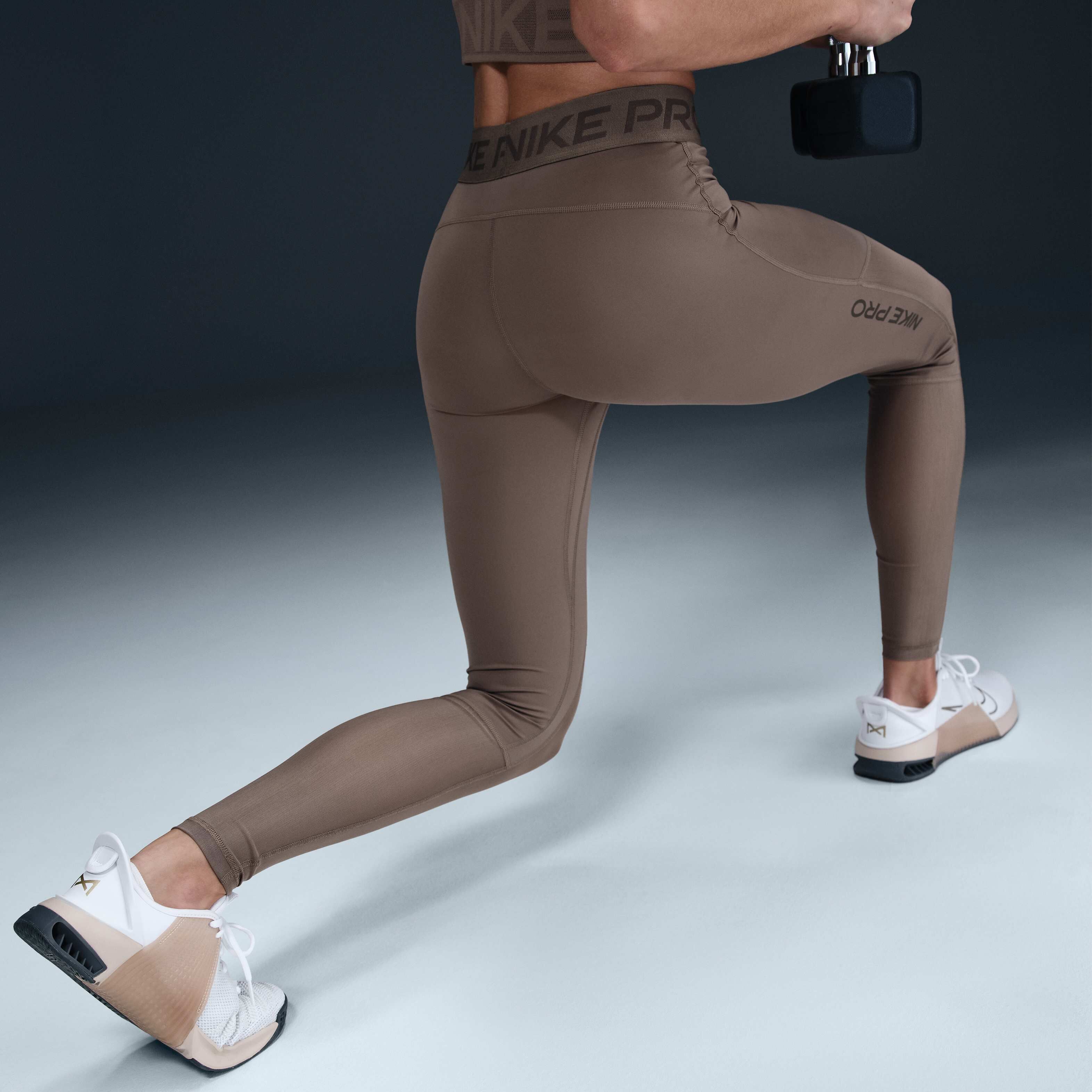 Nike Pro image number 2