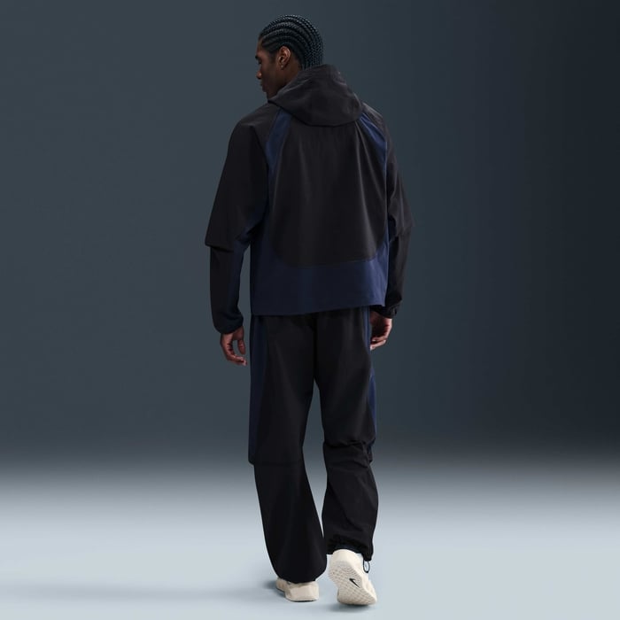 نايكي تك image number 4 نايكي تك image number 4