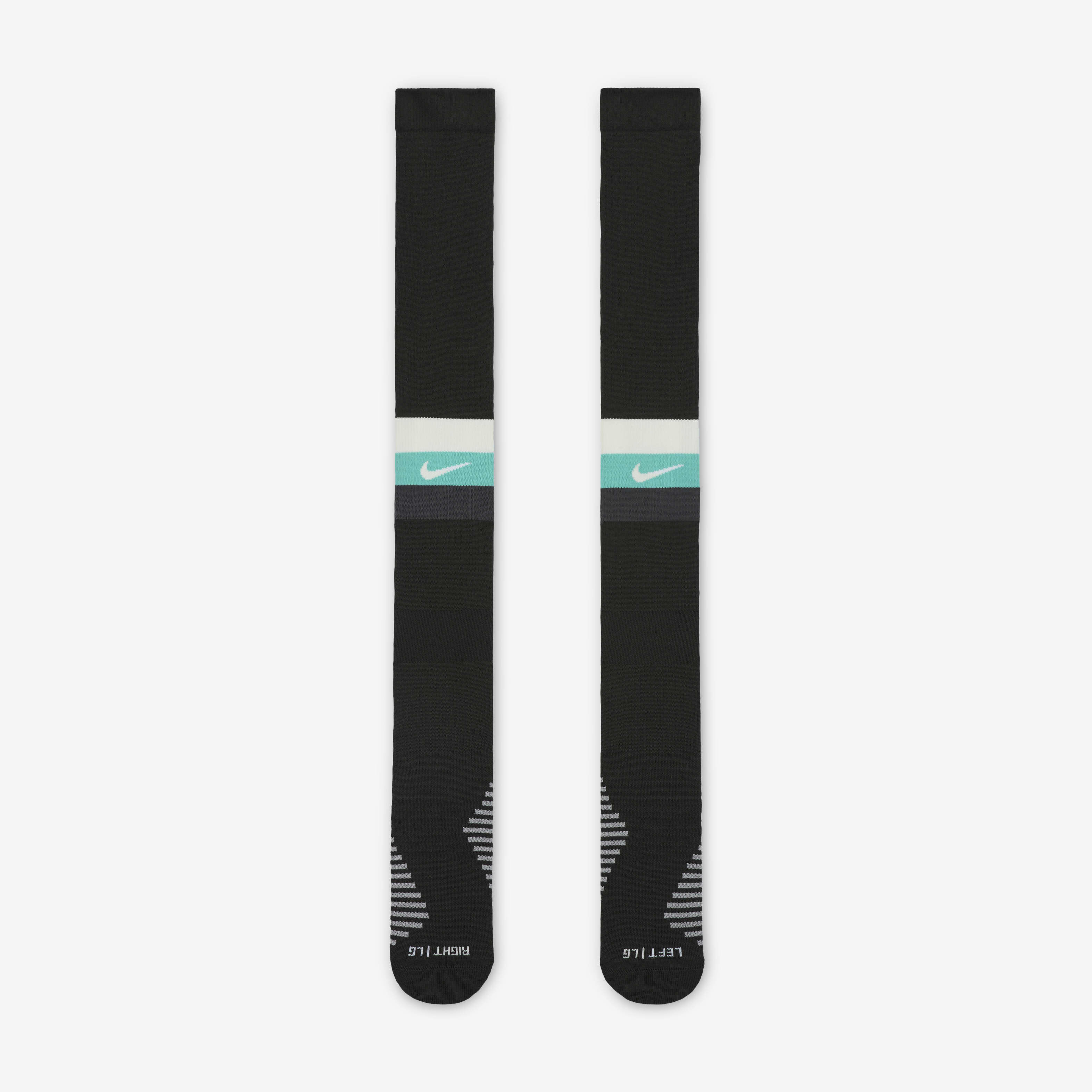 Liverpool F.C. Strike Home/Away image number 1