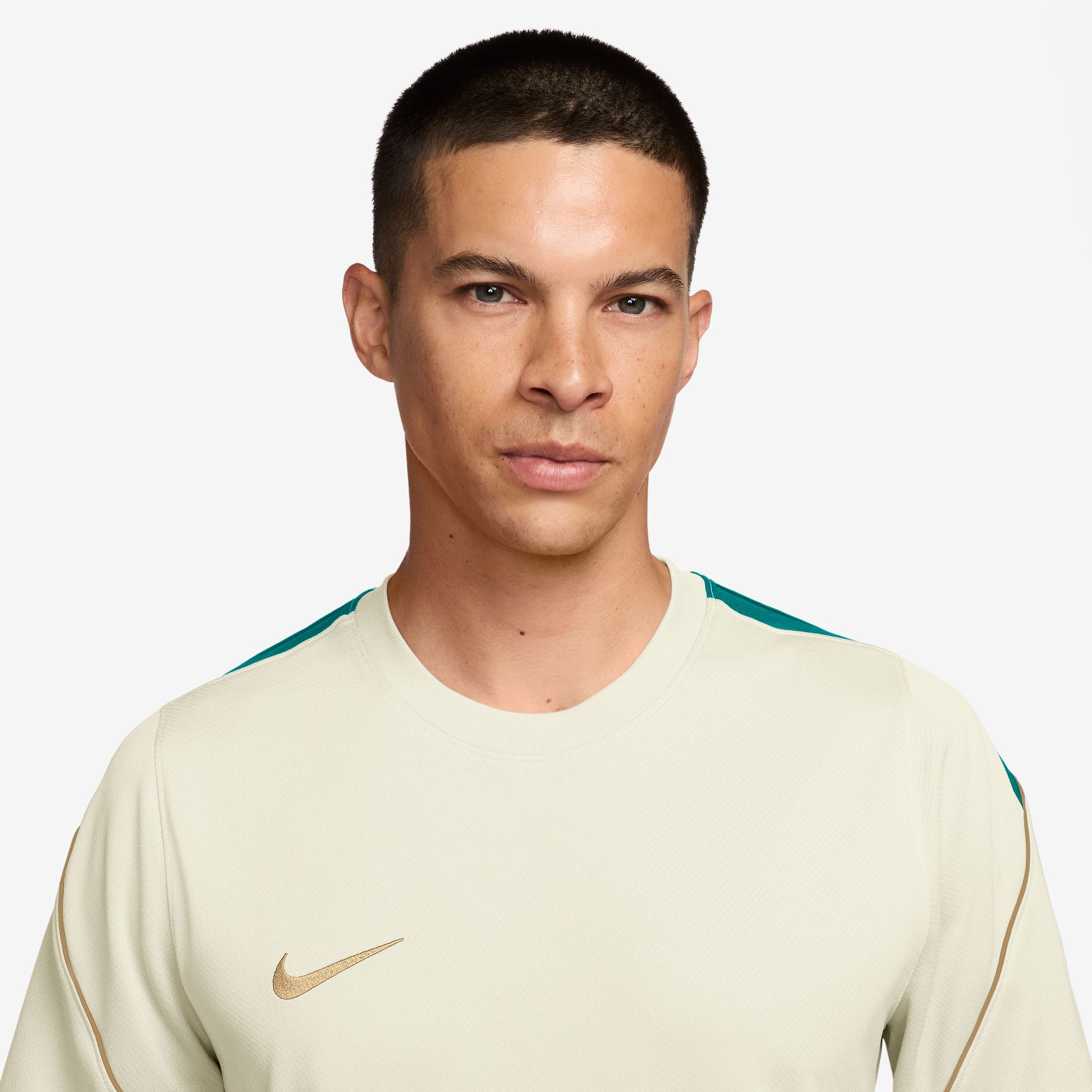 Nike Strike image number 2