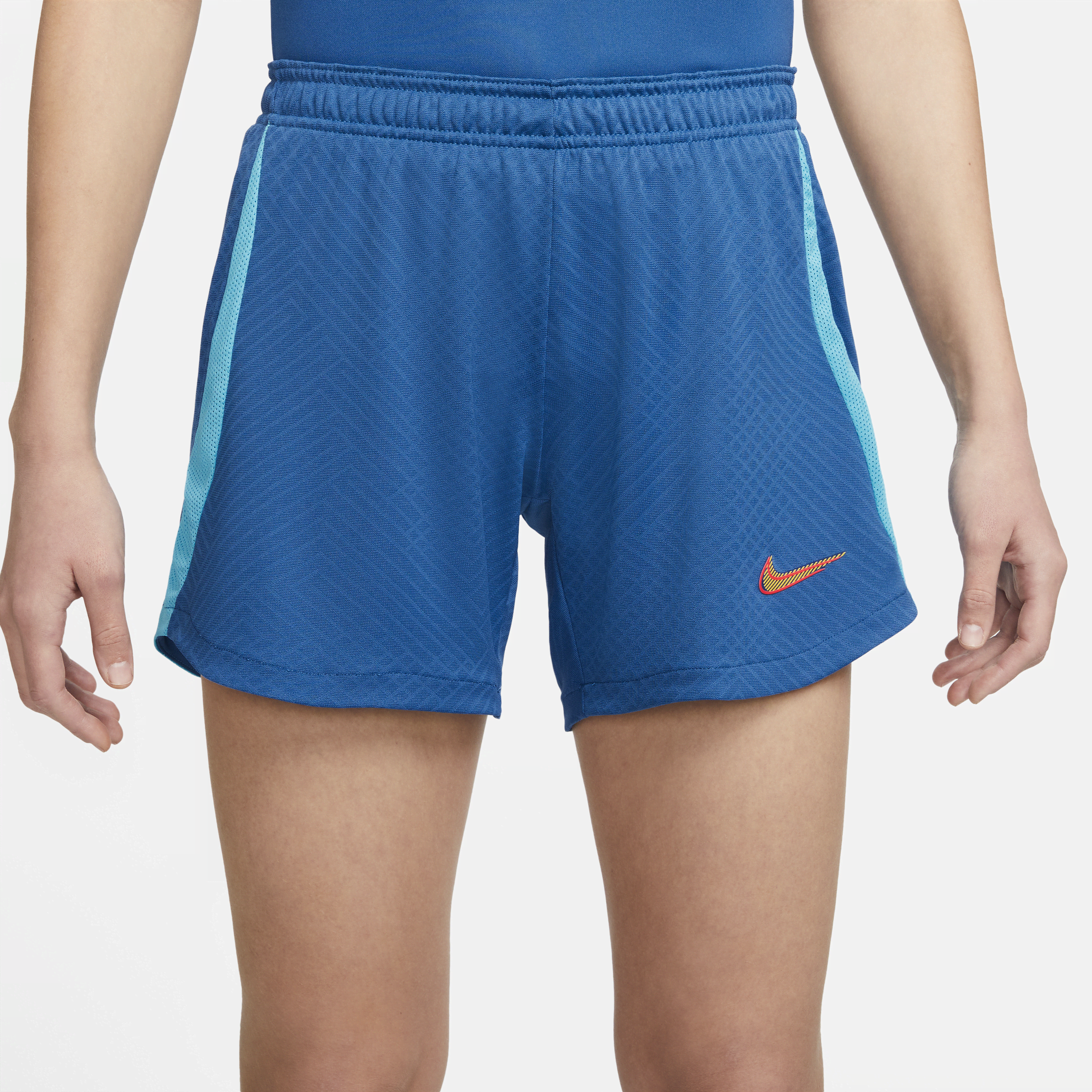 Nike Dri-FIT Strike image number 1
