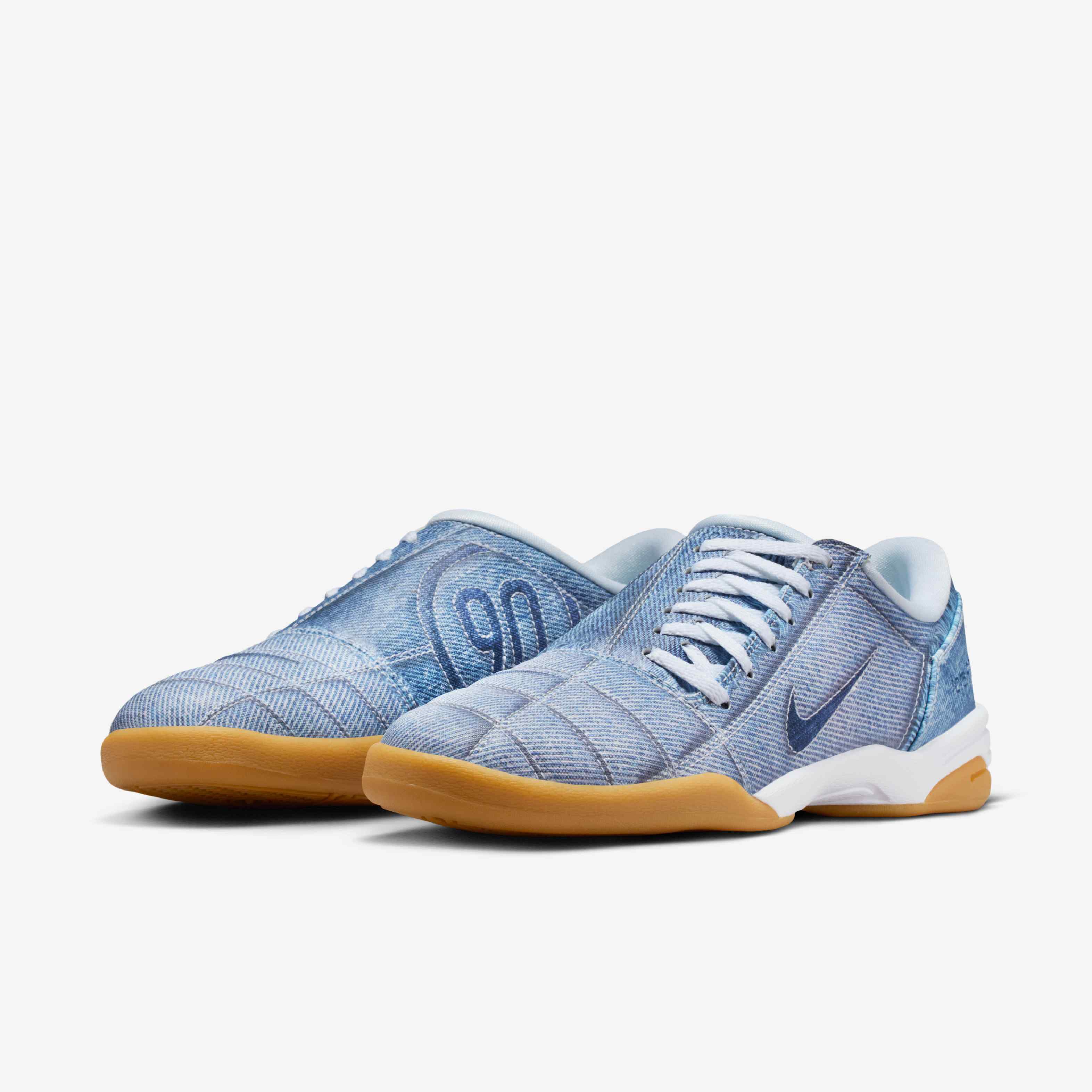 Nike Total90 image number 4