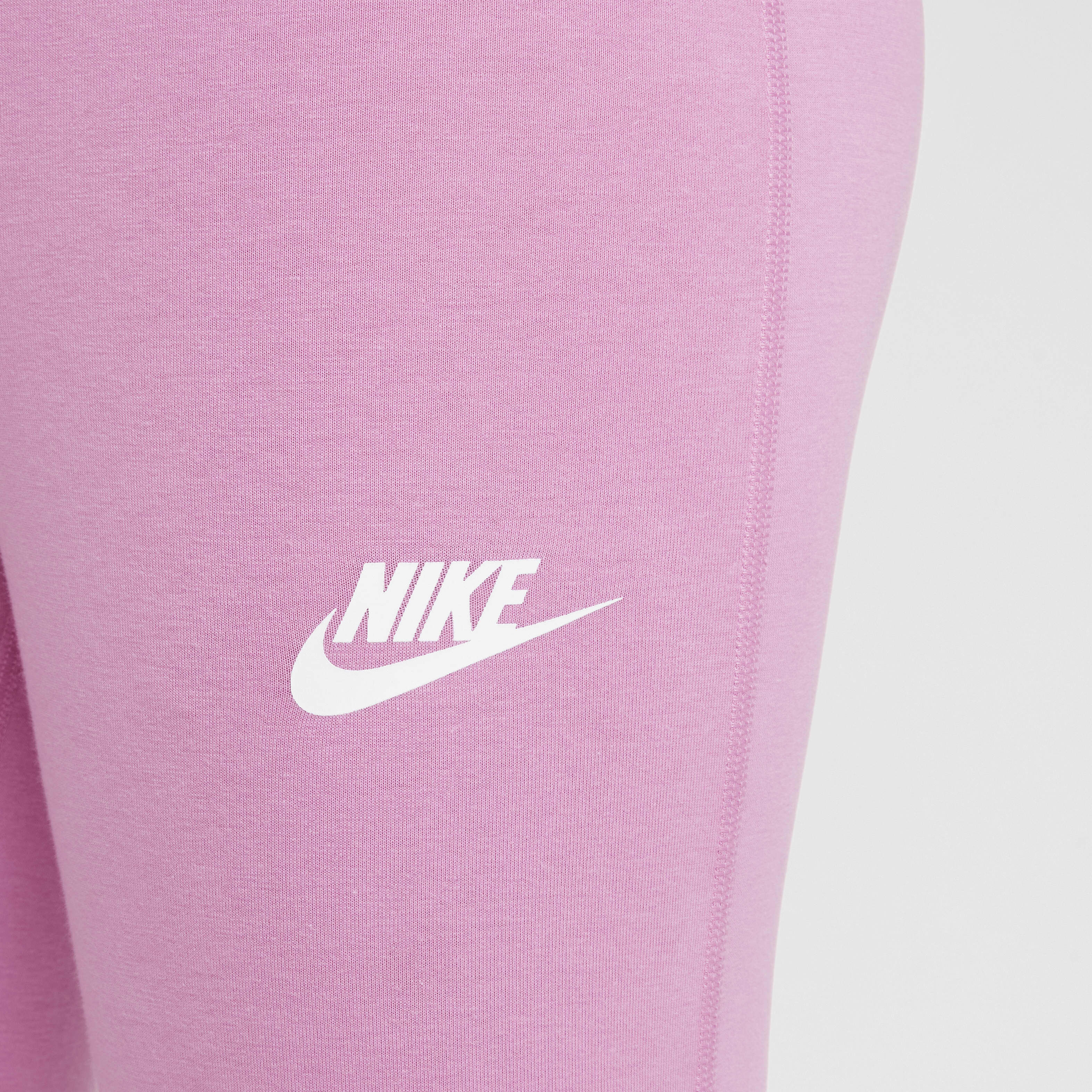 Nike Sportswear Classic image number 2